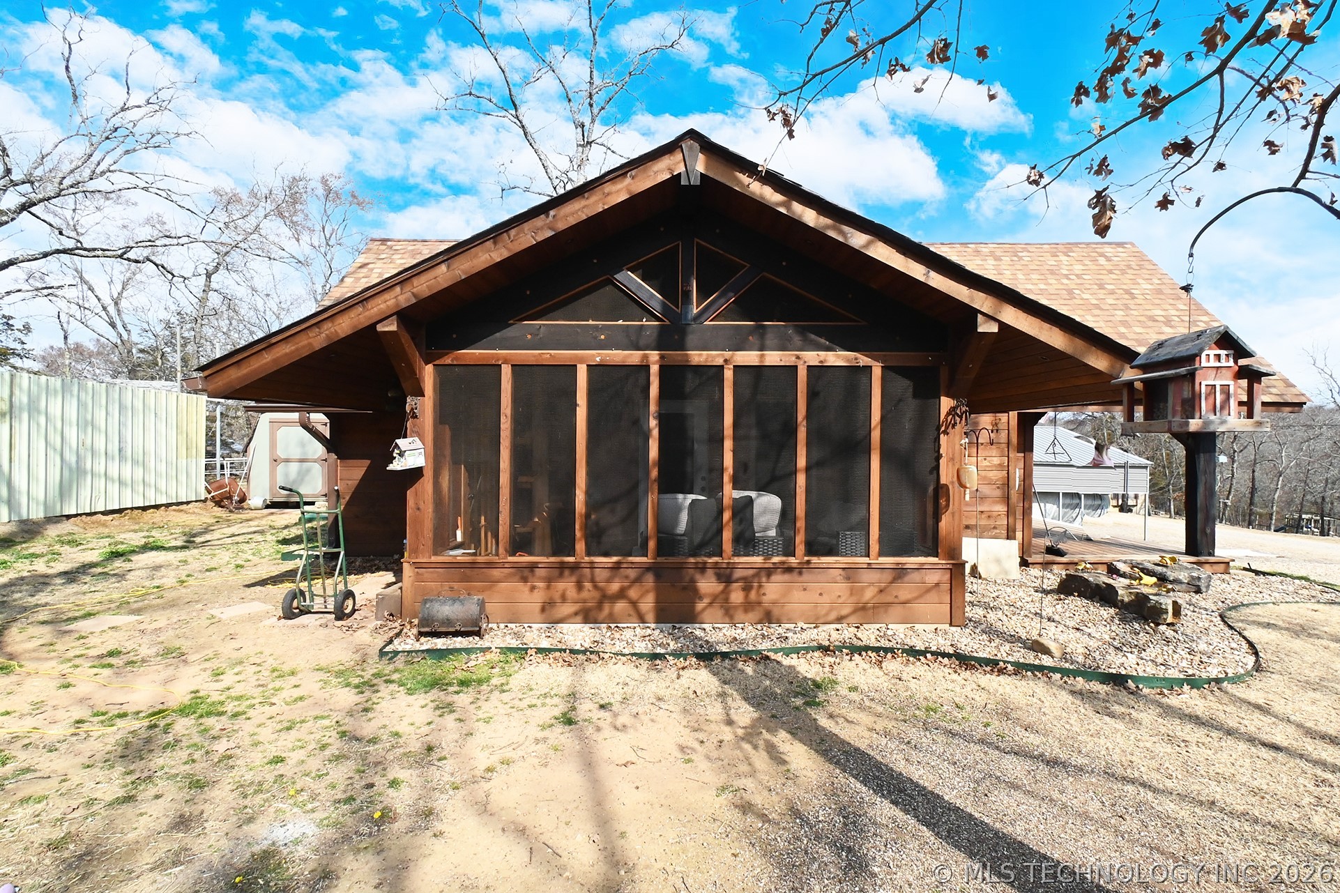 15288 W Carlisle Property Photo 3