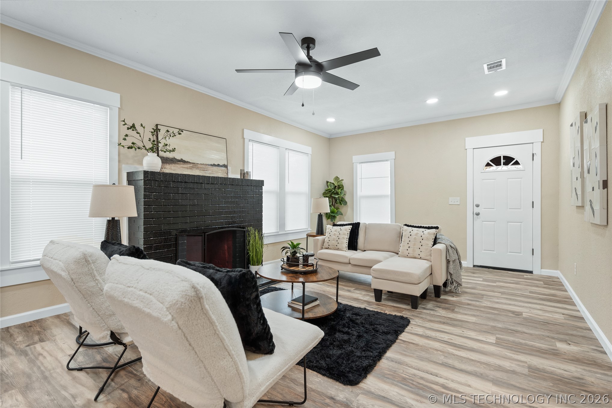 116 11th Avenue Nw Property Photo 5
