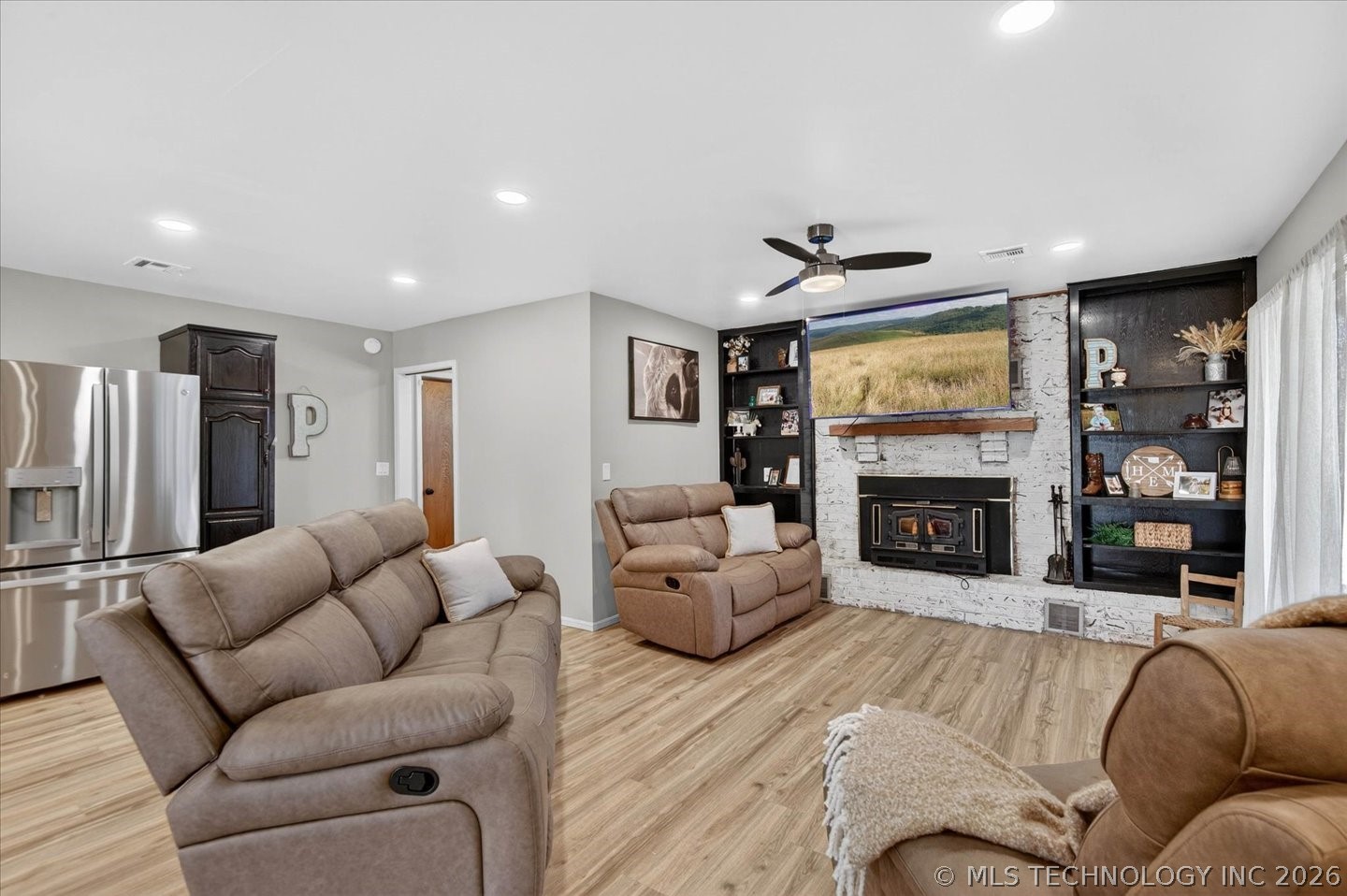 6720 Dorsett Drive Property Photo 11