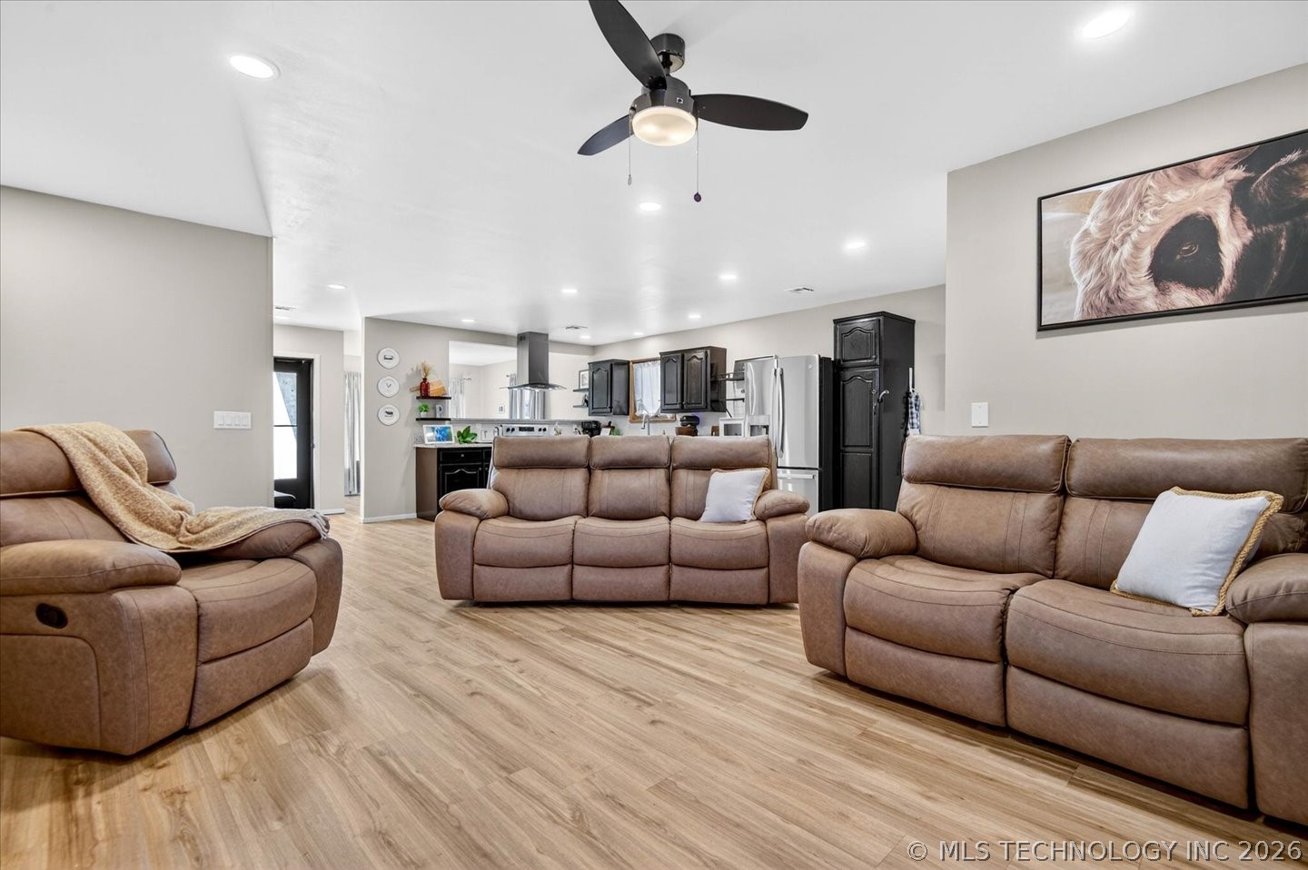 6720 Dorsett Drive Property Photo 12