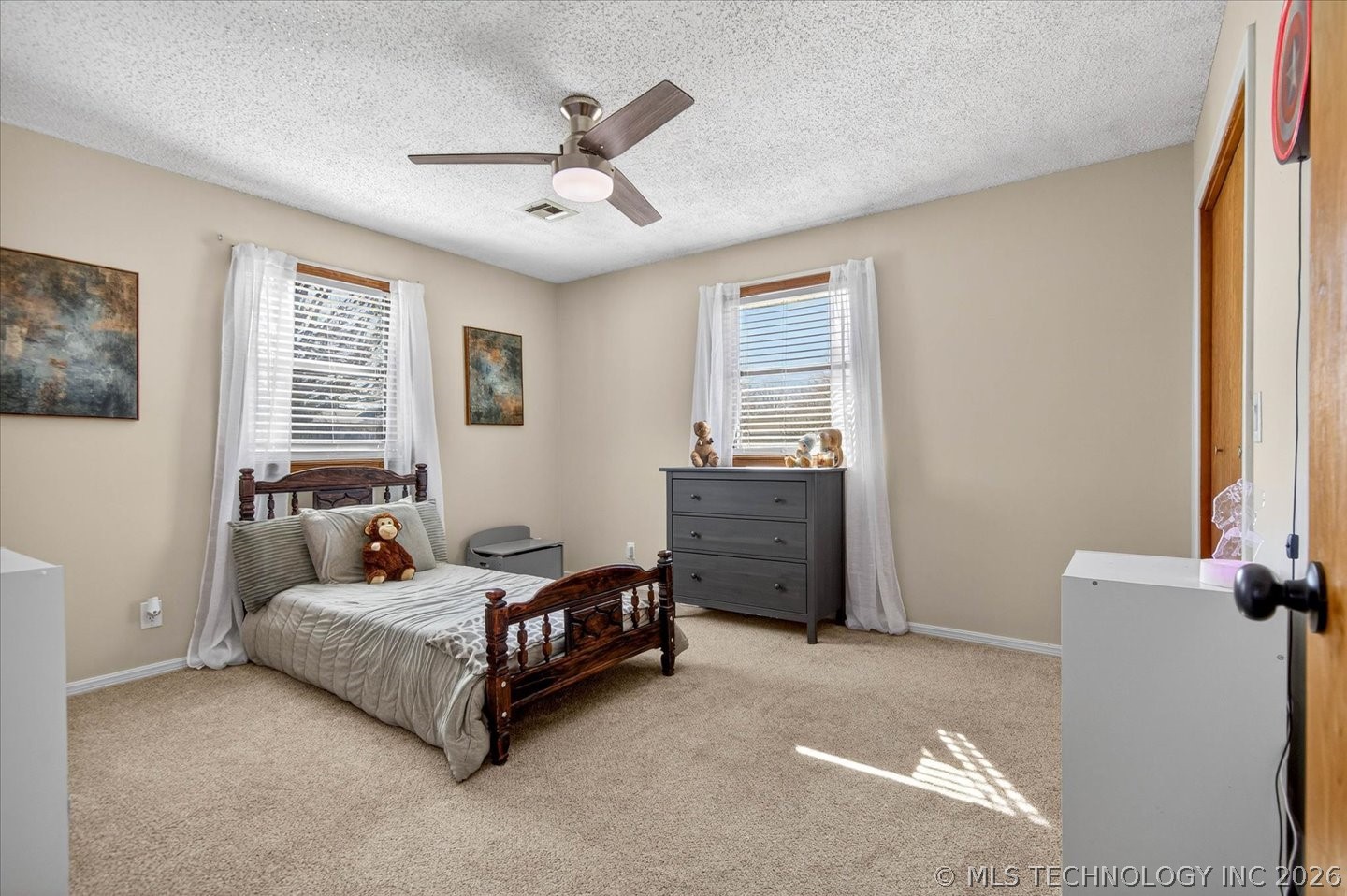 6720 Dorsett Drive Property Photo 16