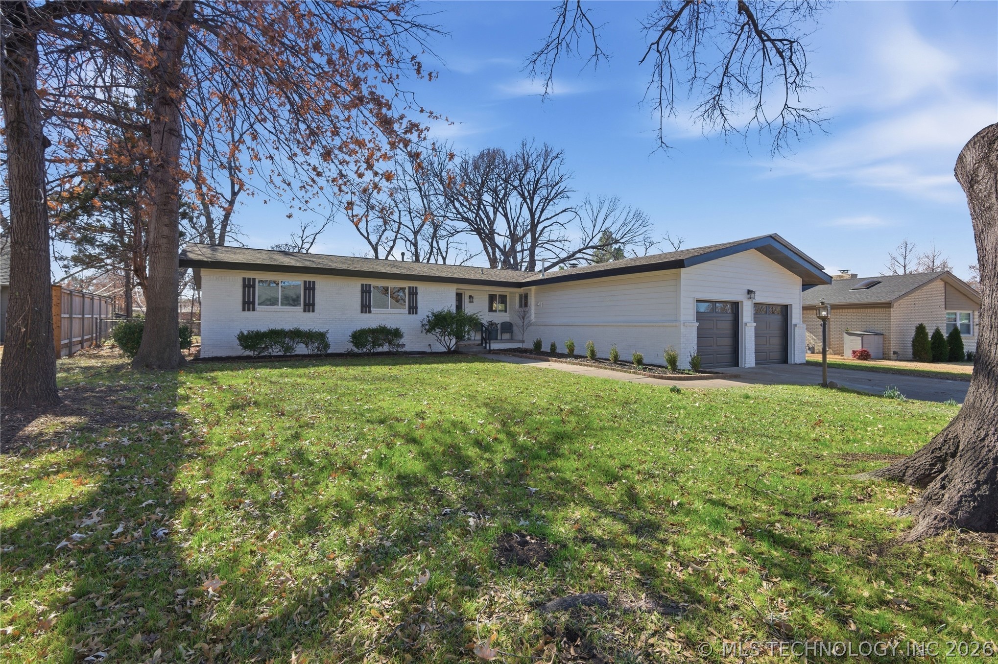 5660 S Marion Avenue Property Photo 2