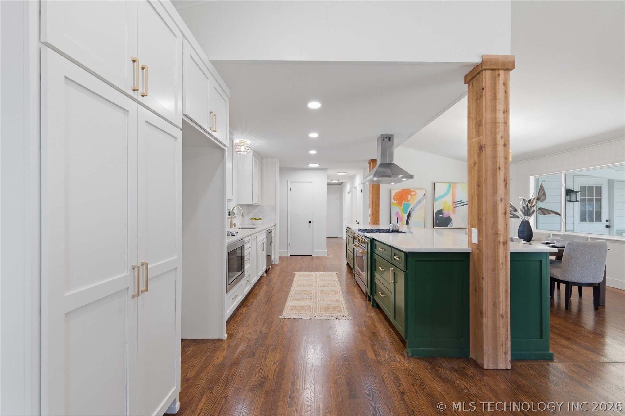5660 S Marion Avenue Property Photo 6