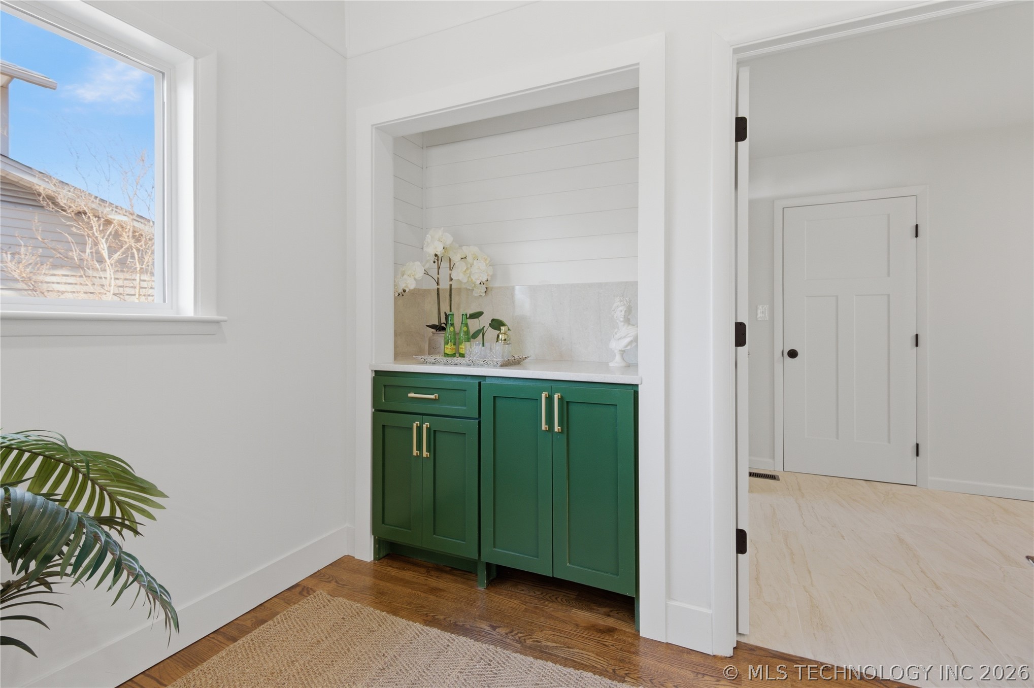 5660 S Marion Avenue Property Photo 18