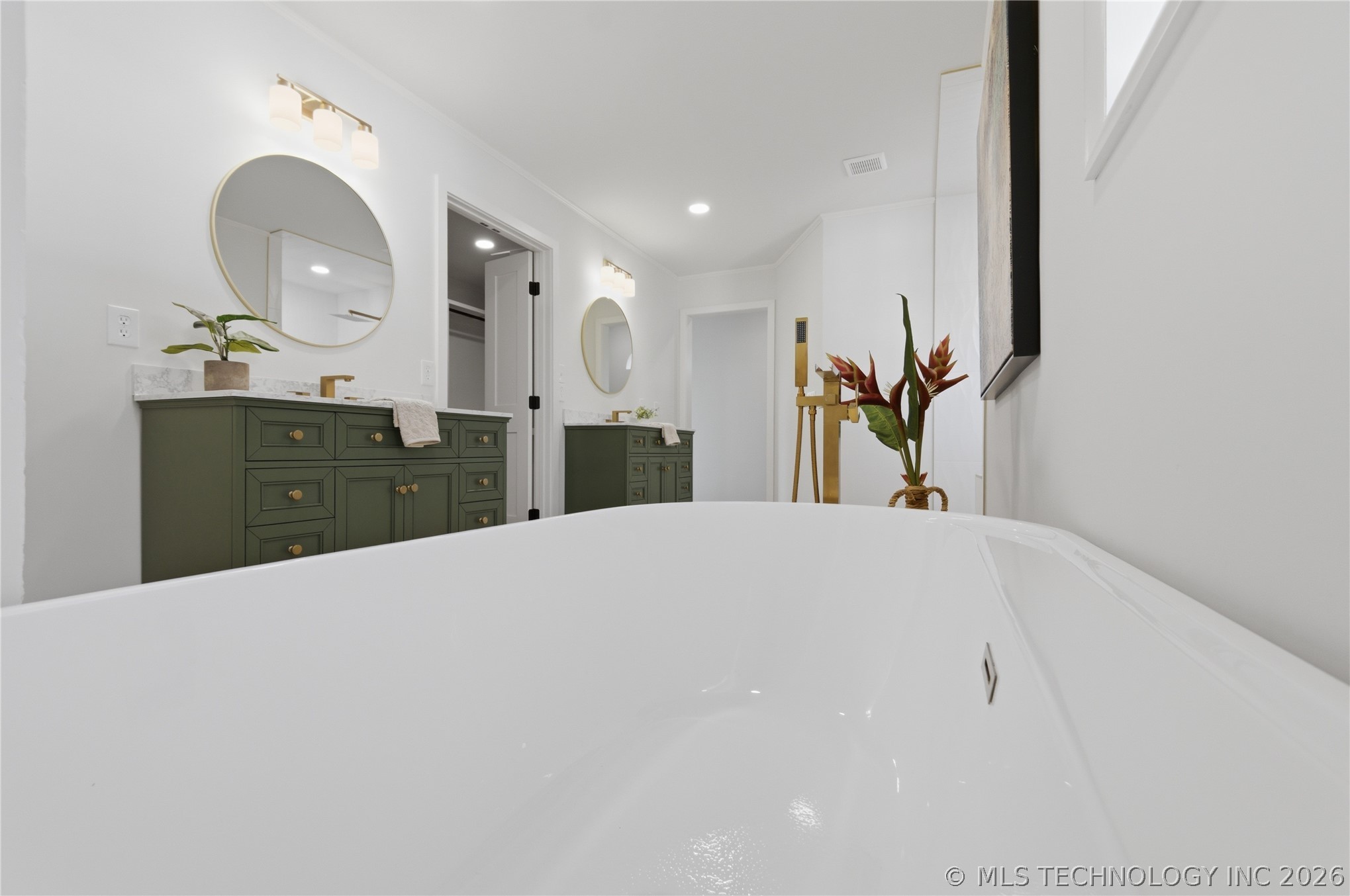 5660 S Marion Avenue Property Photo 27