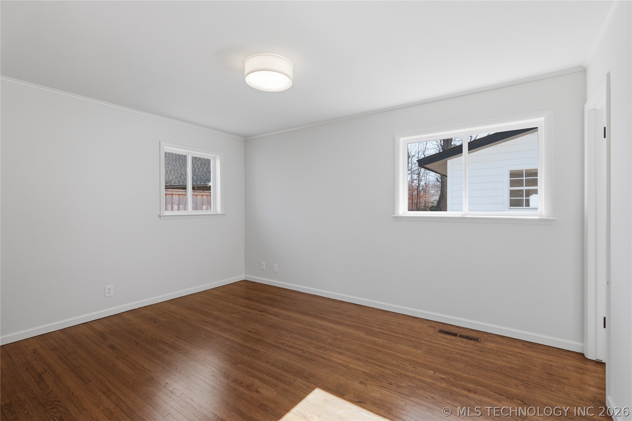 5660 S Marion Avenue Property Photo 28