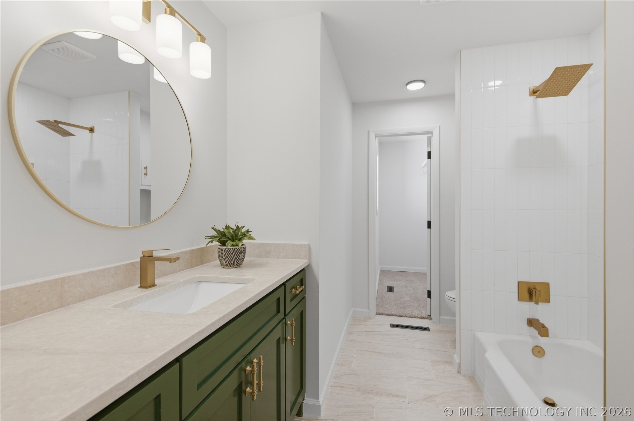 5660 S Marion Avenue Property Photo 32