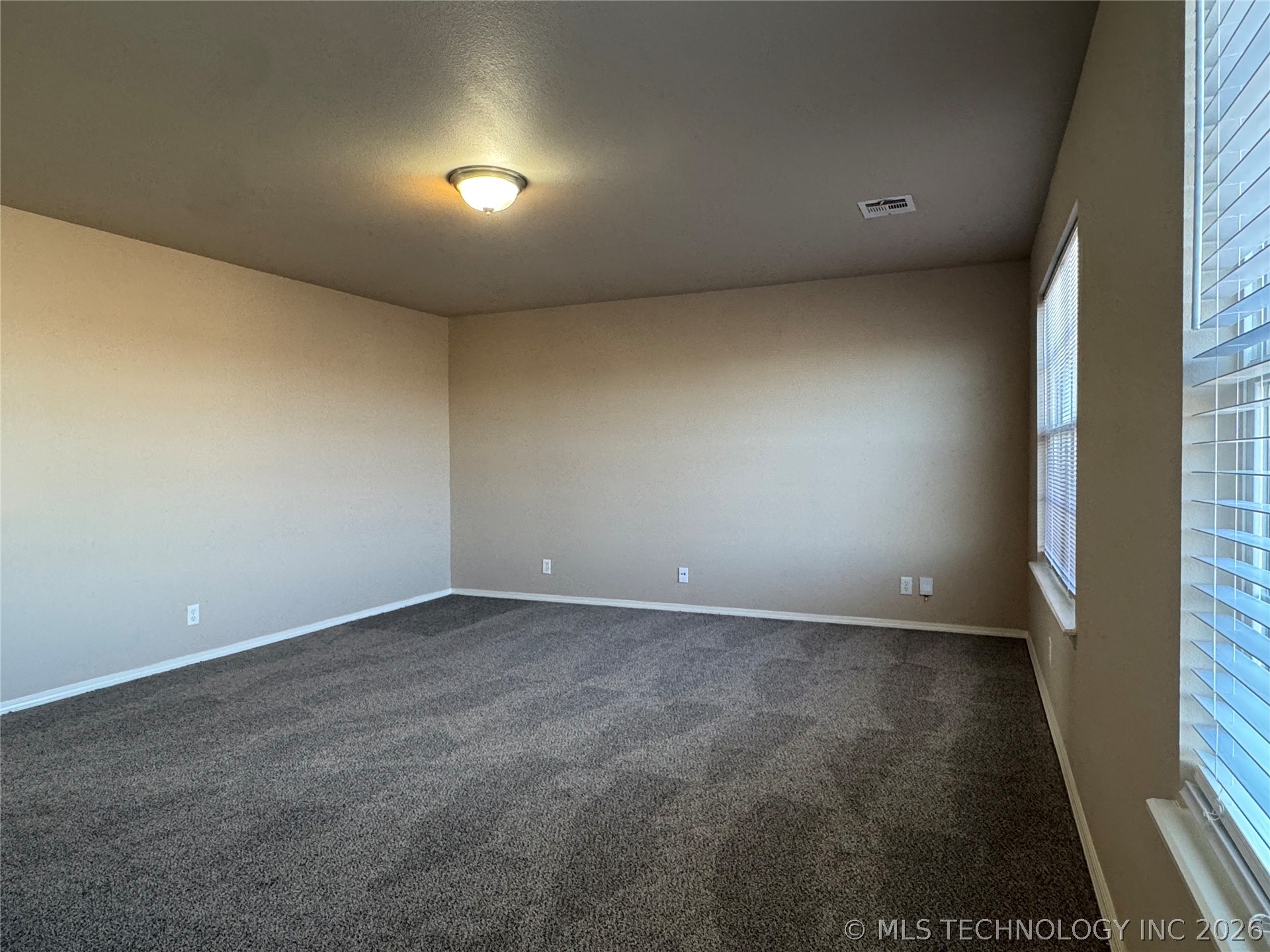 14780 S Fern Place Property Photo 12