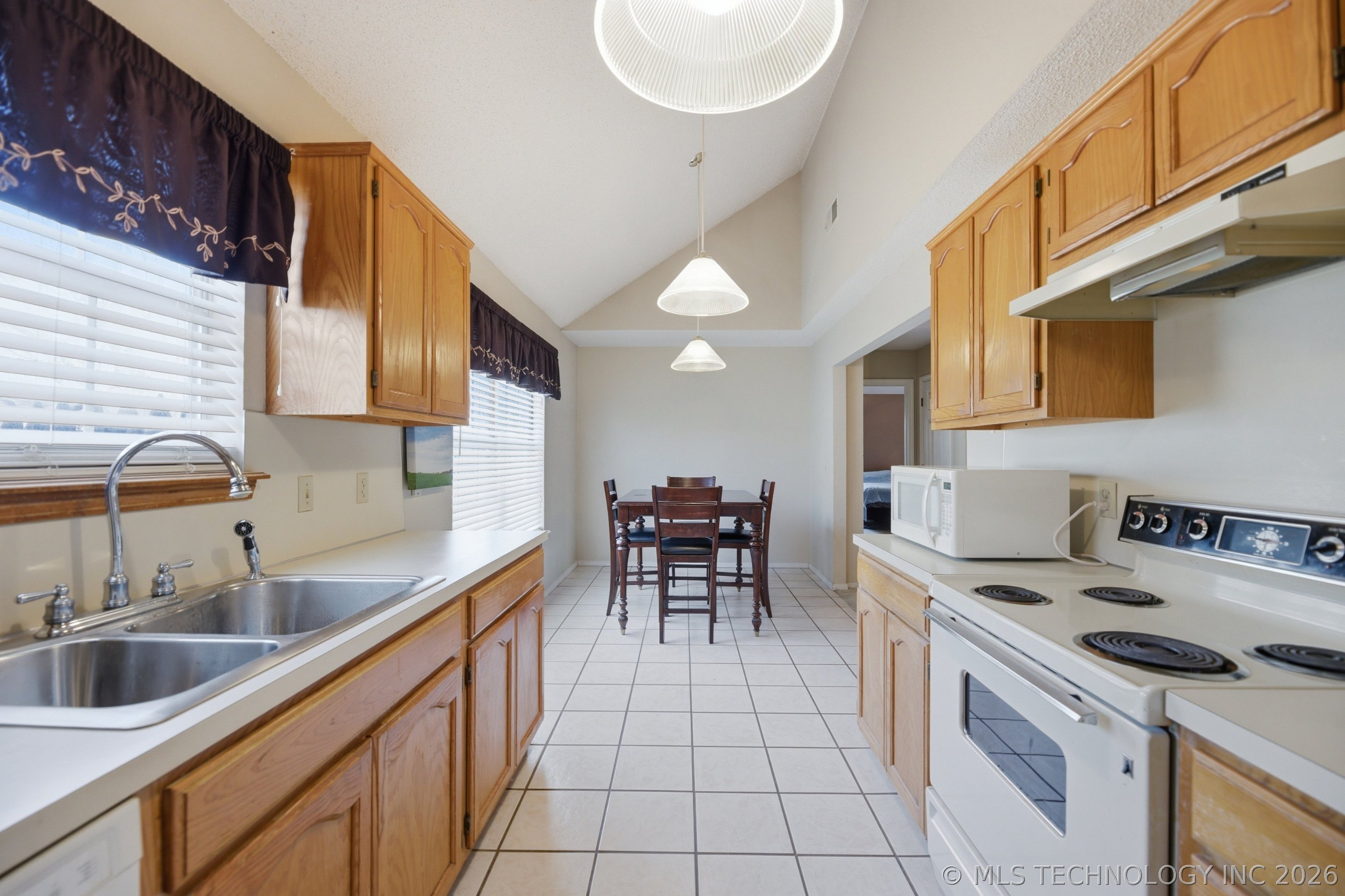 1820 W Honolulu Street Property Photo 11