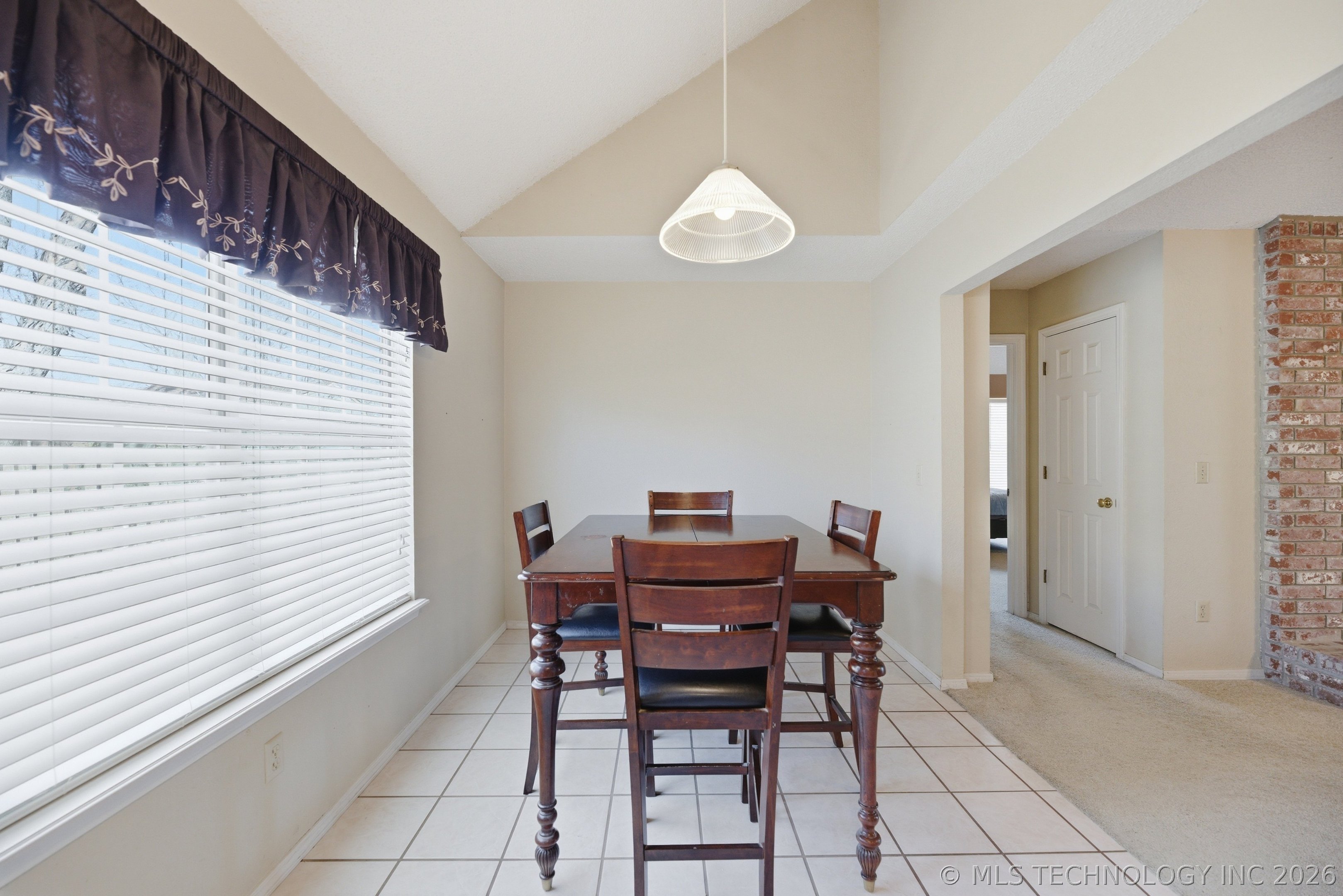 1820 W Honolulu Street Property Photo 12