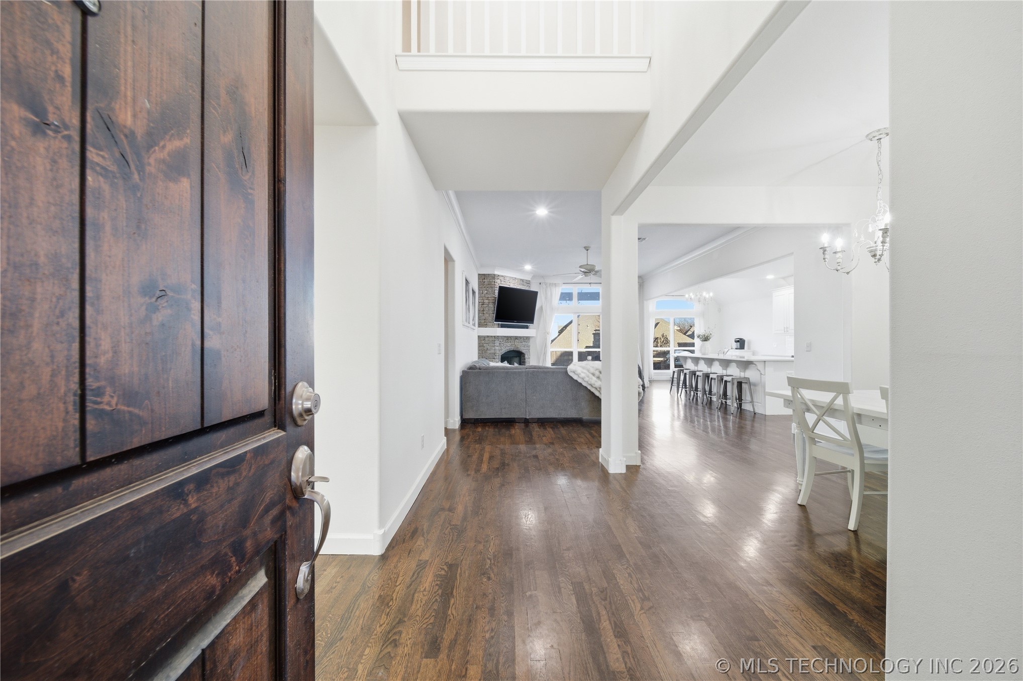 10917 S Sycamore Street Property Photo 4