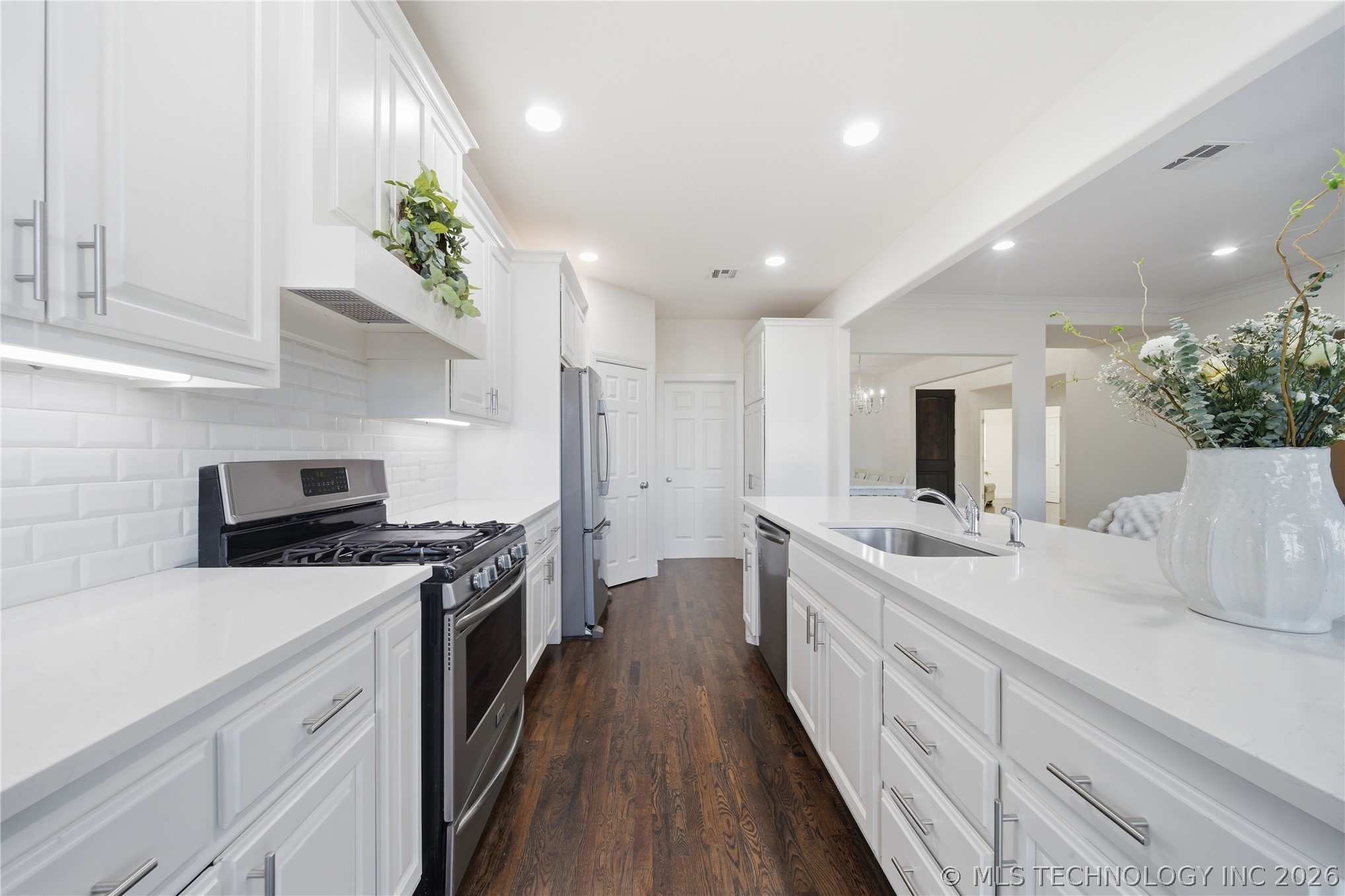 10917 S Sycamore Street Property Photo 15
