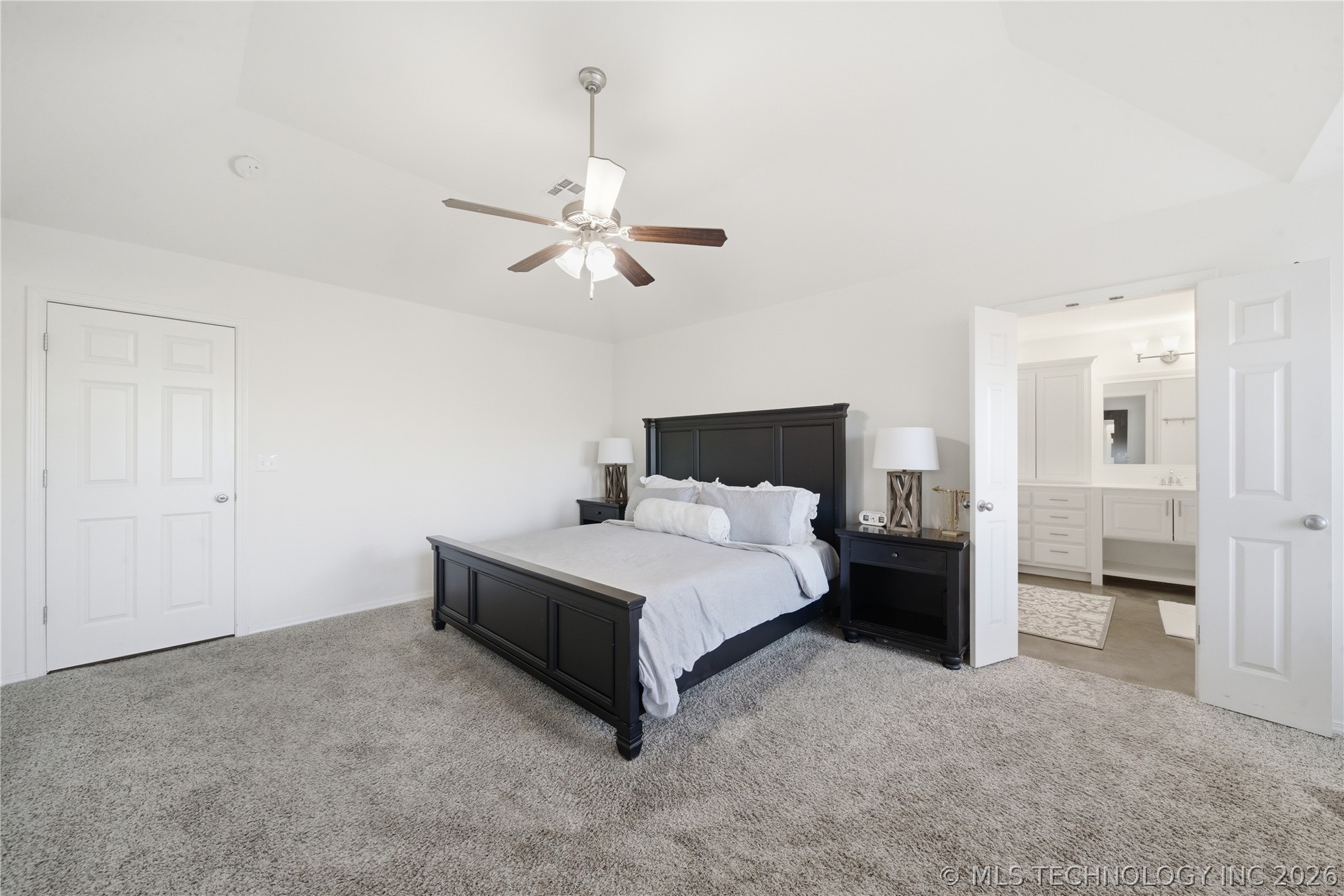 10917 S Sycamore Street Property Photo 18
