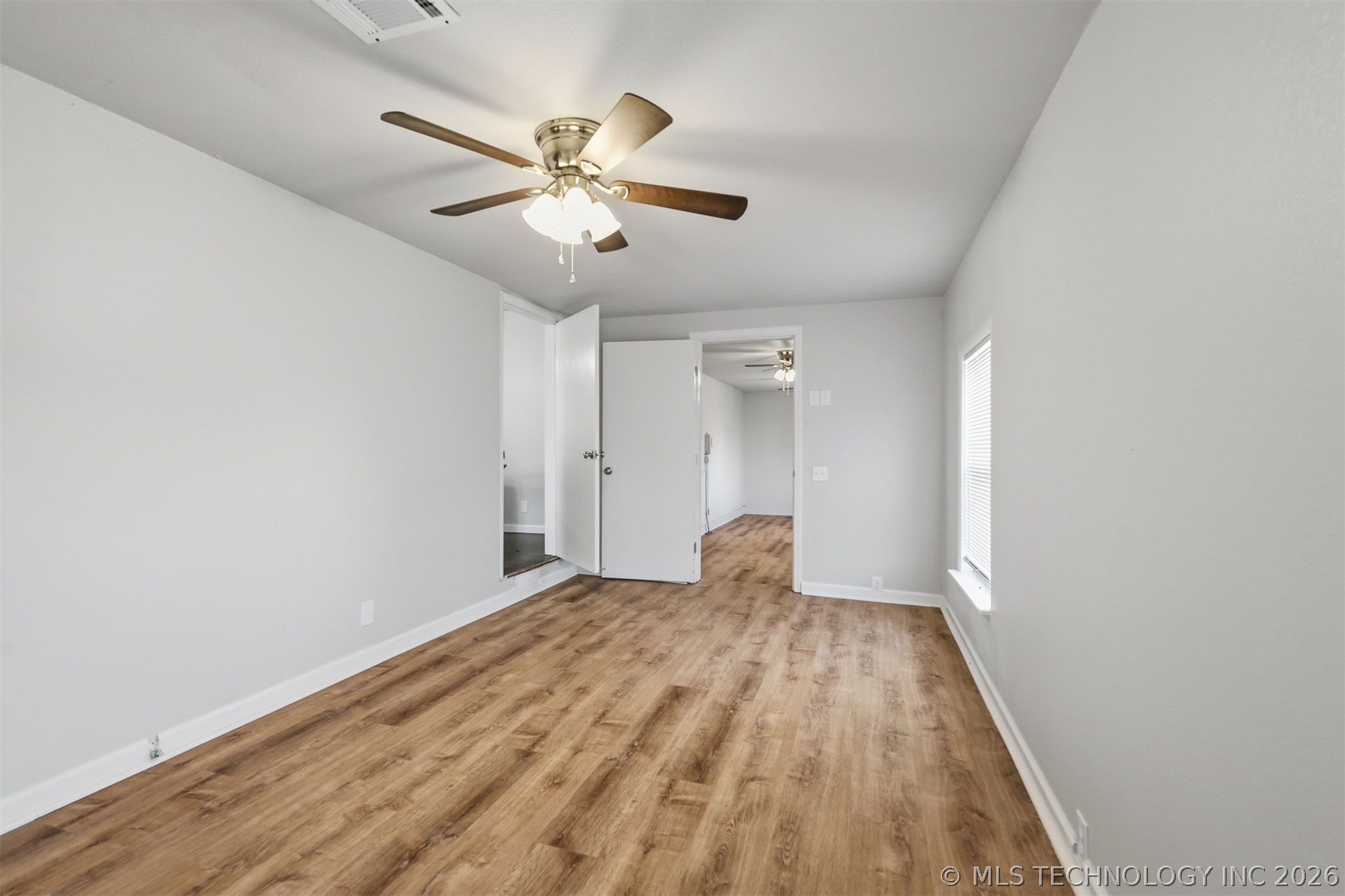4554 Iroquois Avenue Property Photo 12