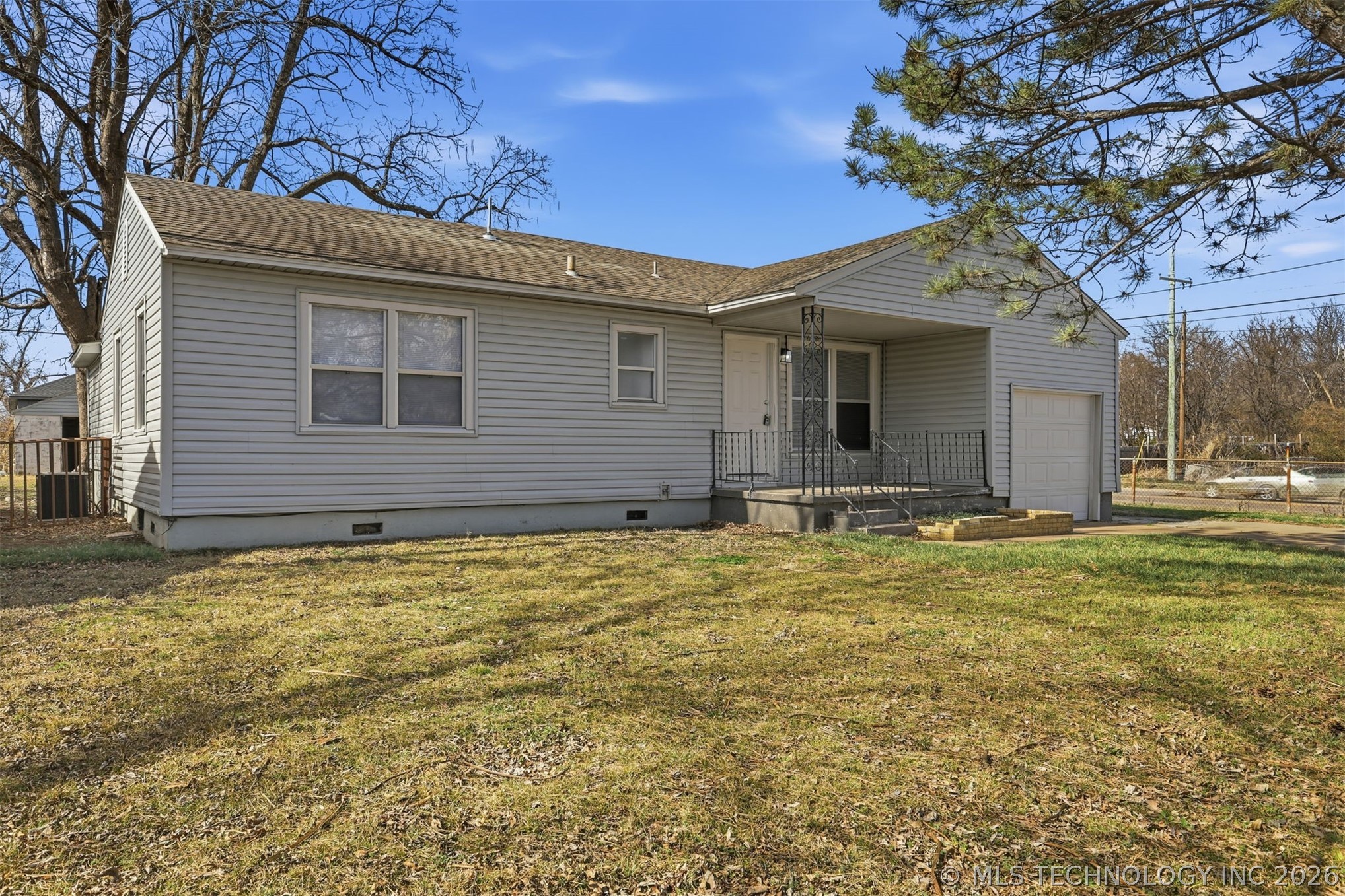 4554 Iroquois Avenue Property Photo 14