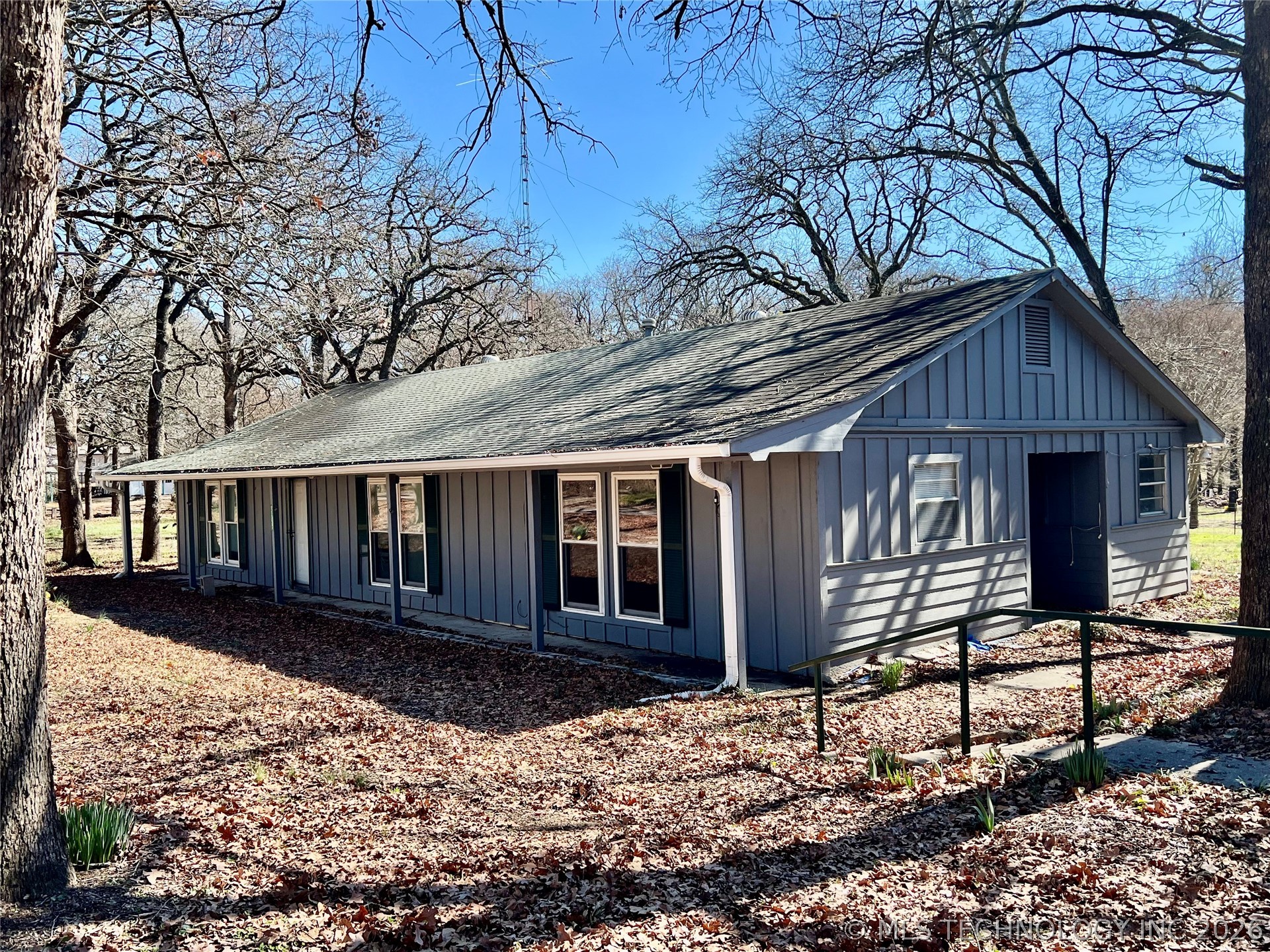 11337 Johnson Drive Property Photo 3