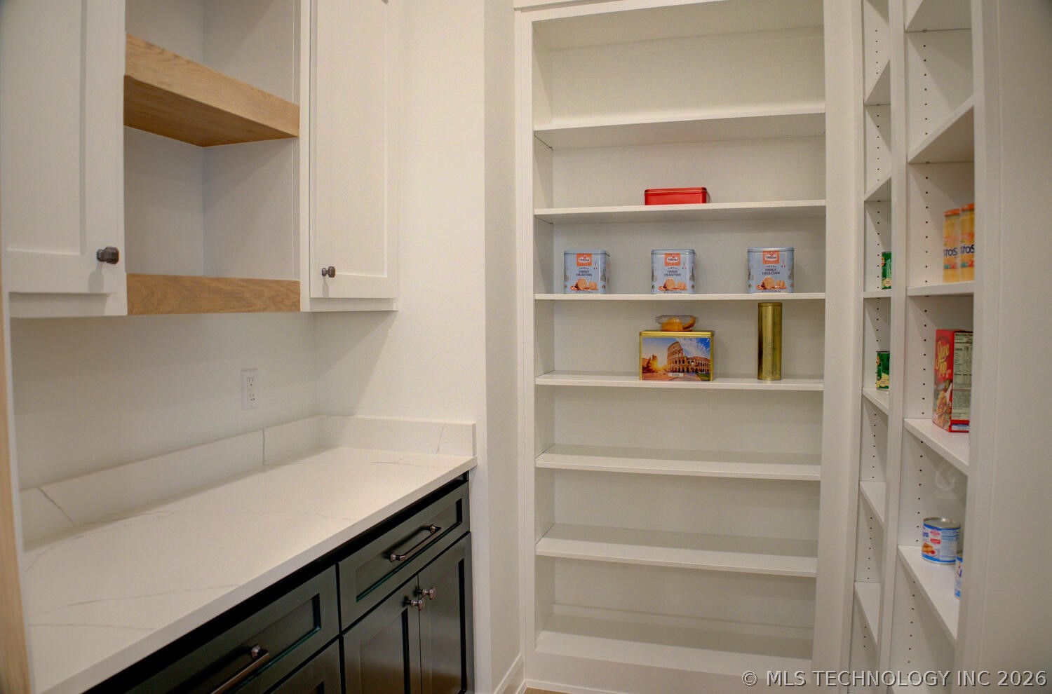 910 W 86th Street S Property Photo 20