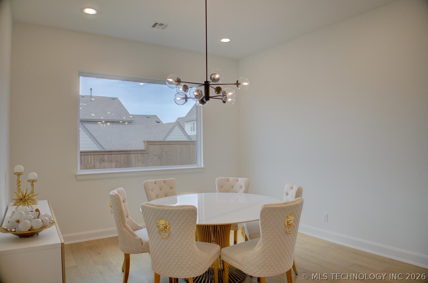 910 W 86th Street S Property Photo 21