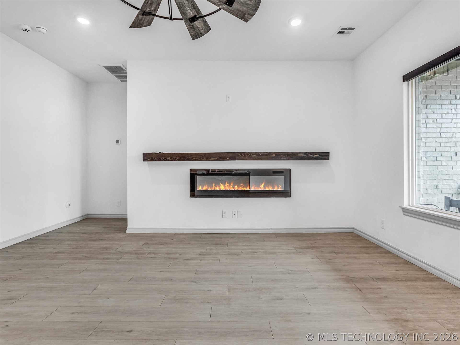 4632 E Chestnut Avenue Property Photo 7