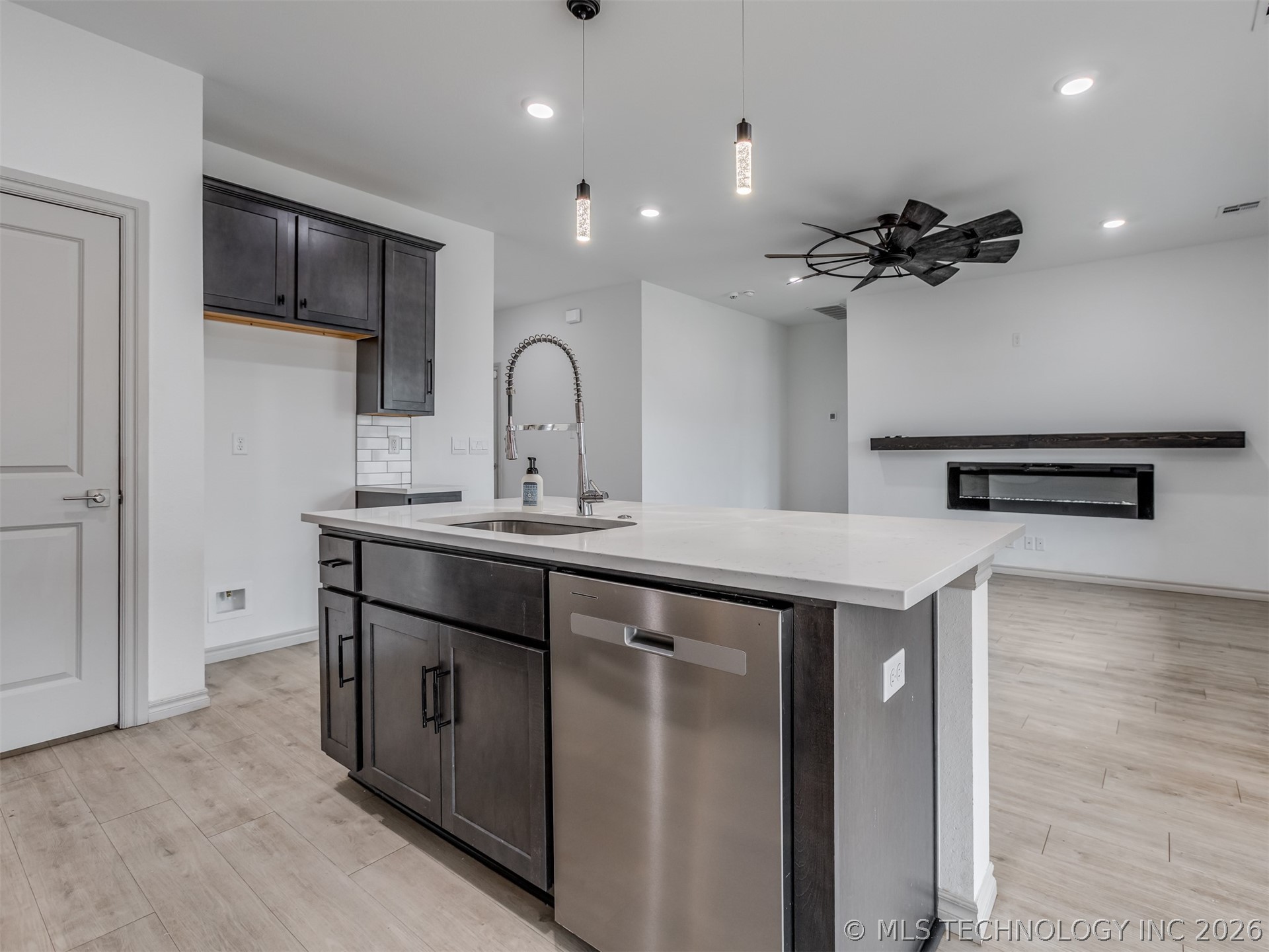 4632 E Chestnut Avenue Property Photo 12