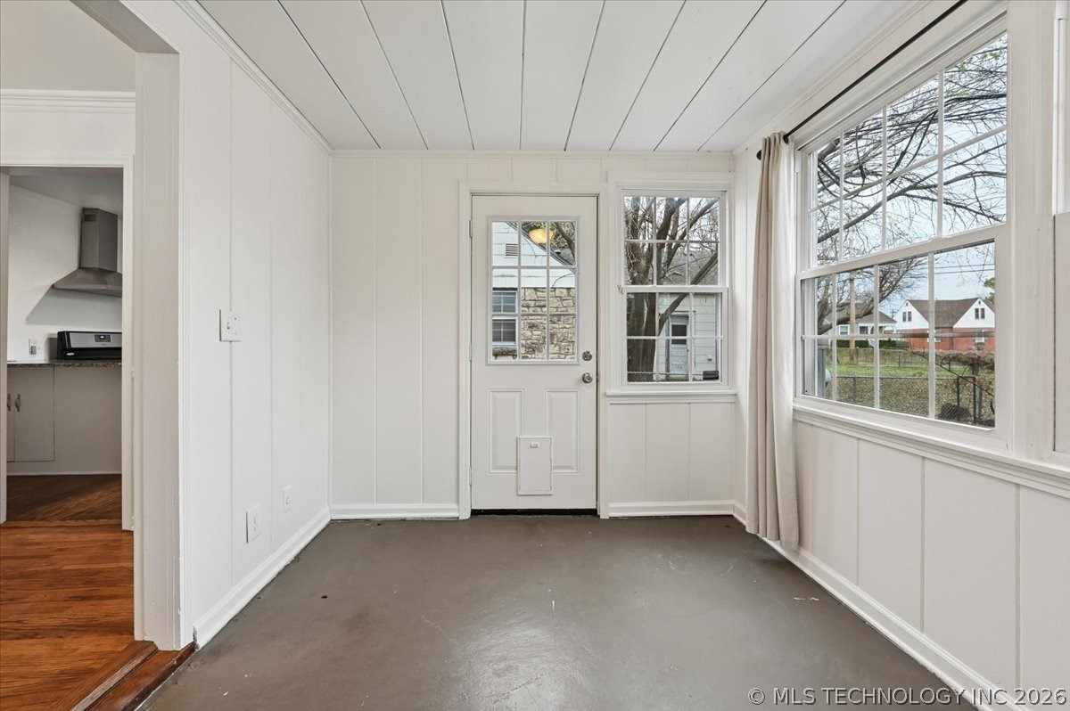 3407 E 5th Place Property Photo 19