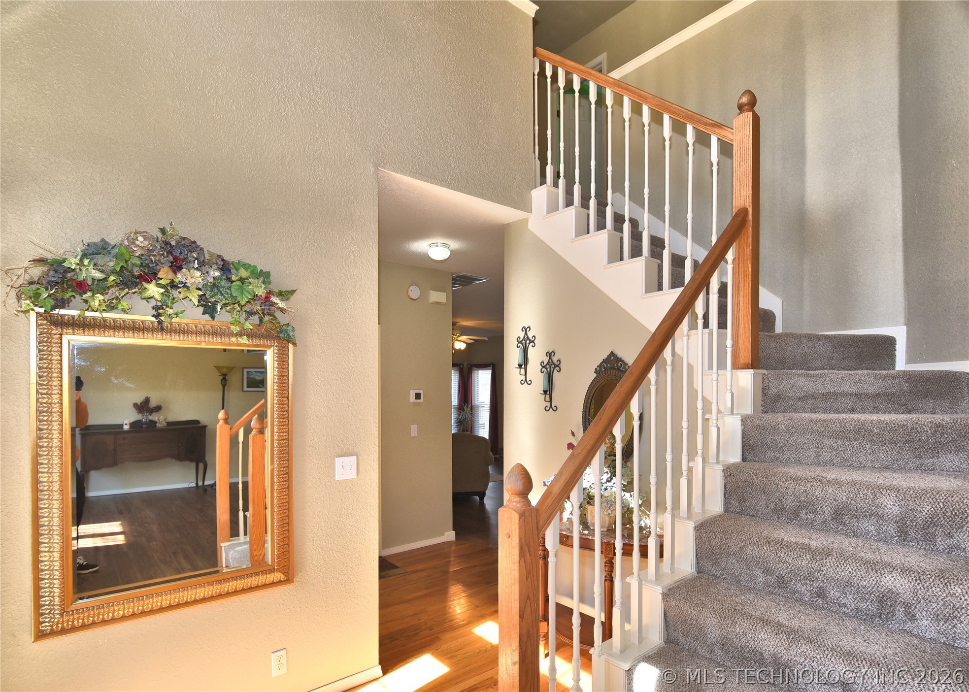 3016 W Hartford Street Property Photo 5