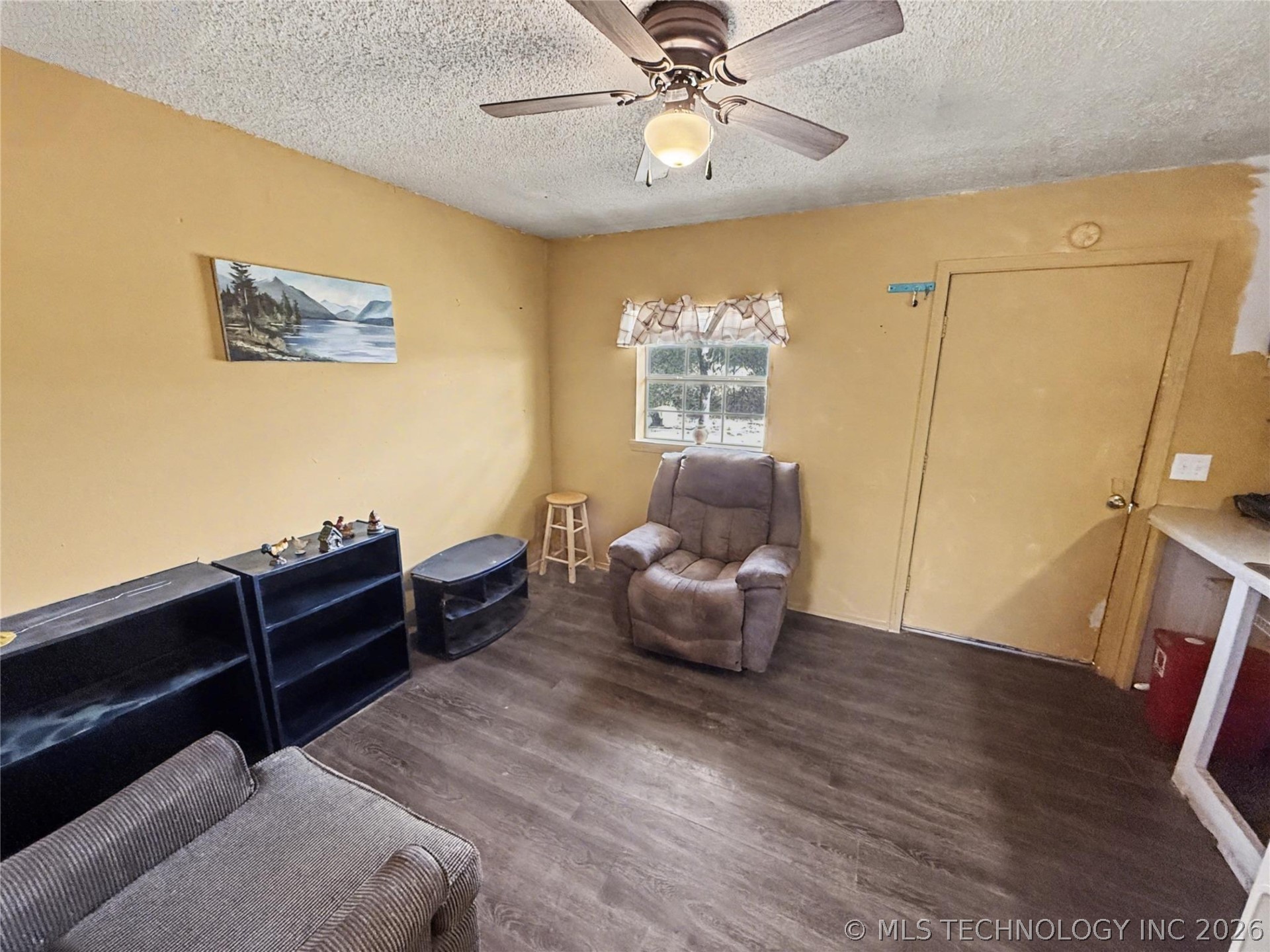 25377 S Welling Road Property Photo 5