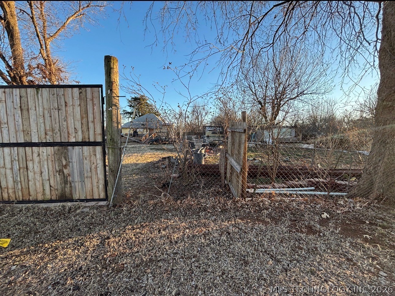 906 W Washington Property Photo 2