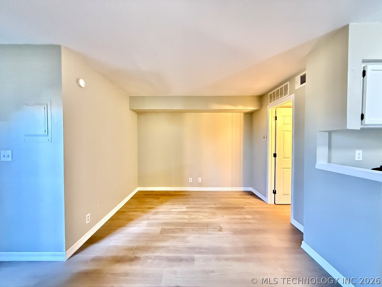 1730 E 67th Street K301 Property Photo 7