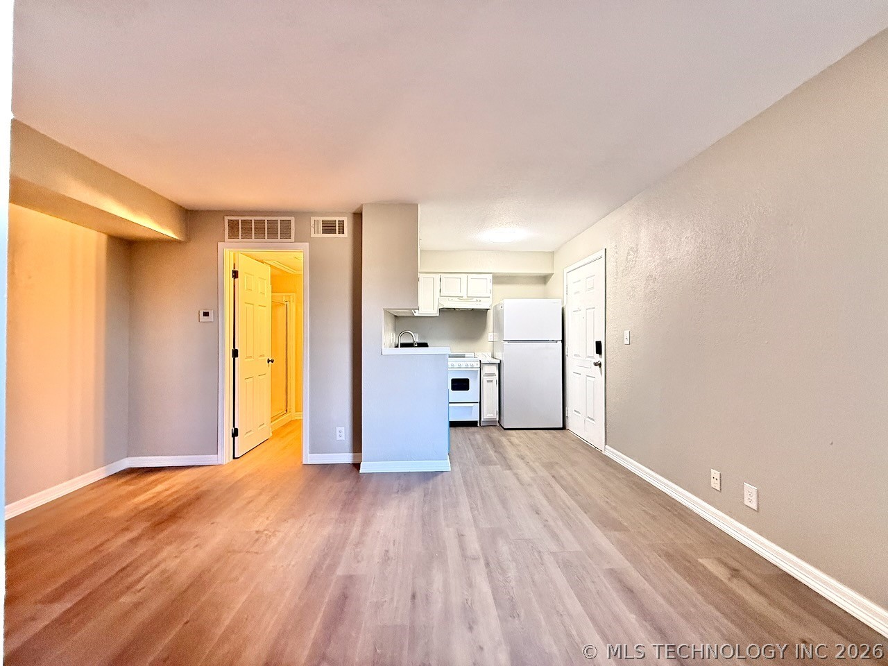 1730 E 67th Street K301 Property Photo 8