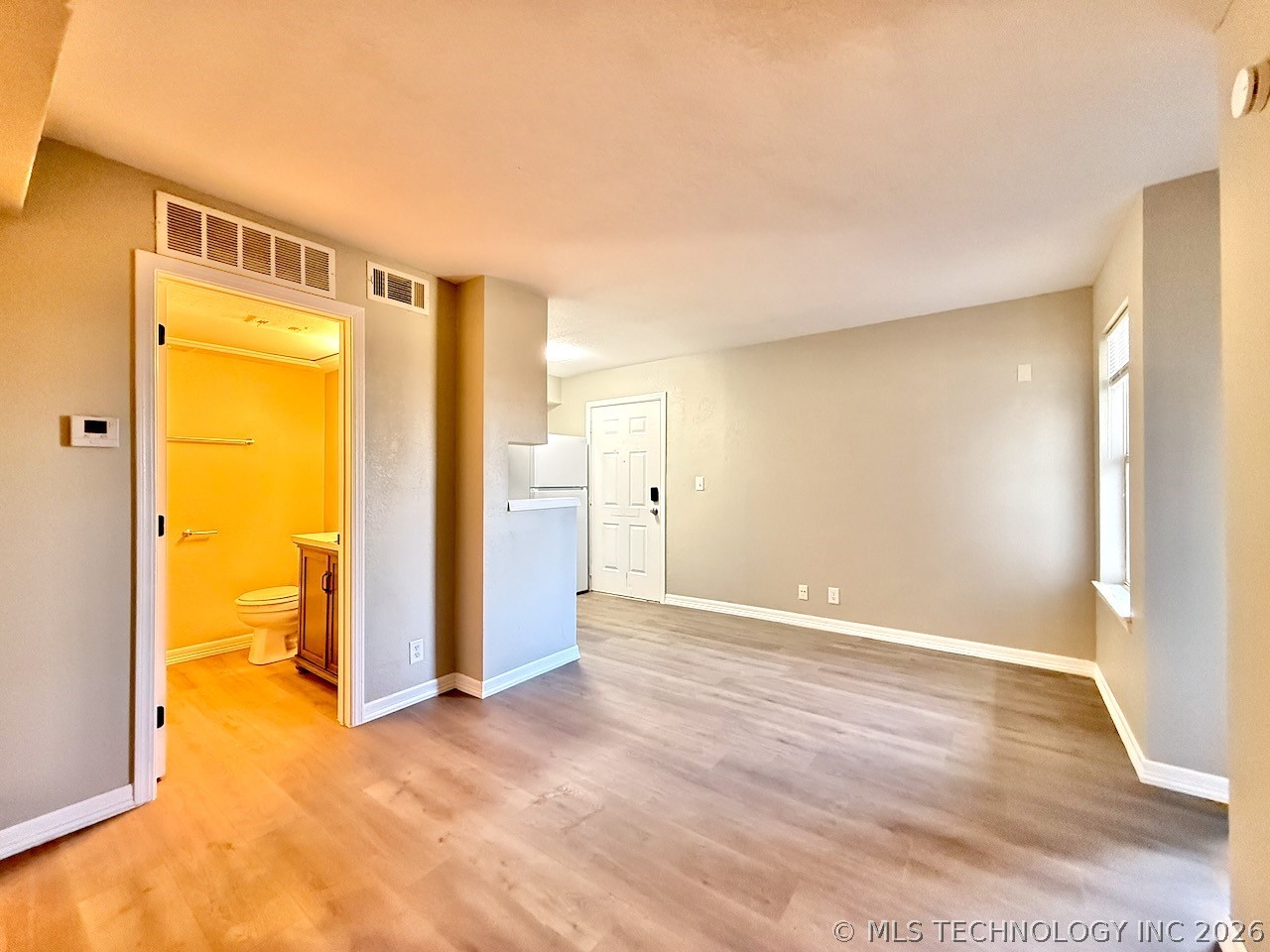 1730 E 67th Street K301 Property Photo 9