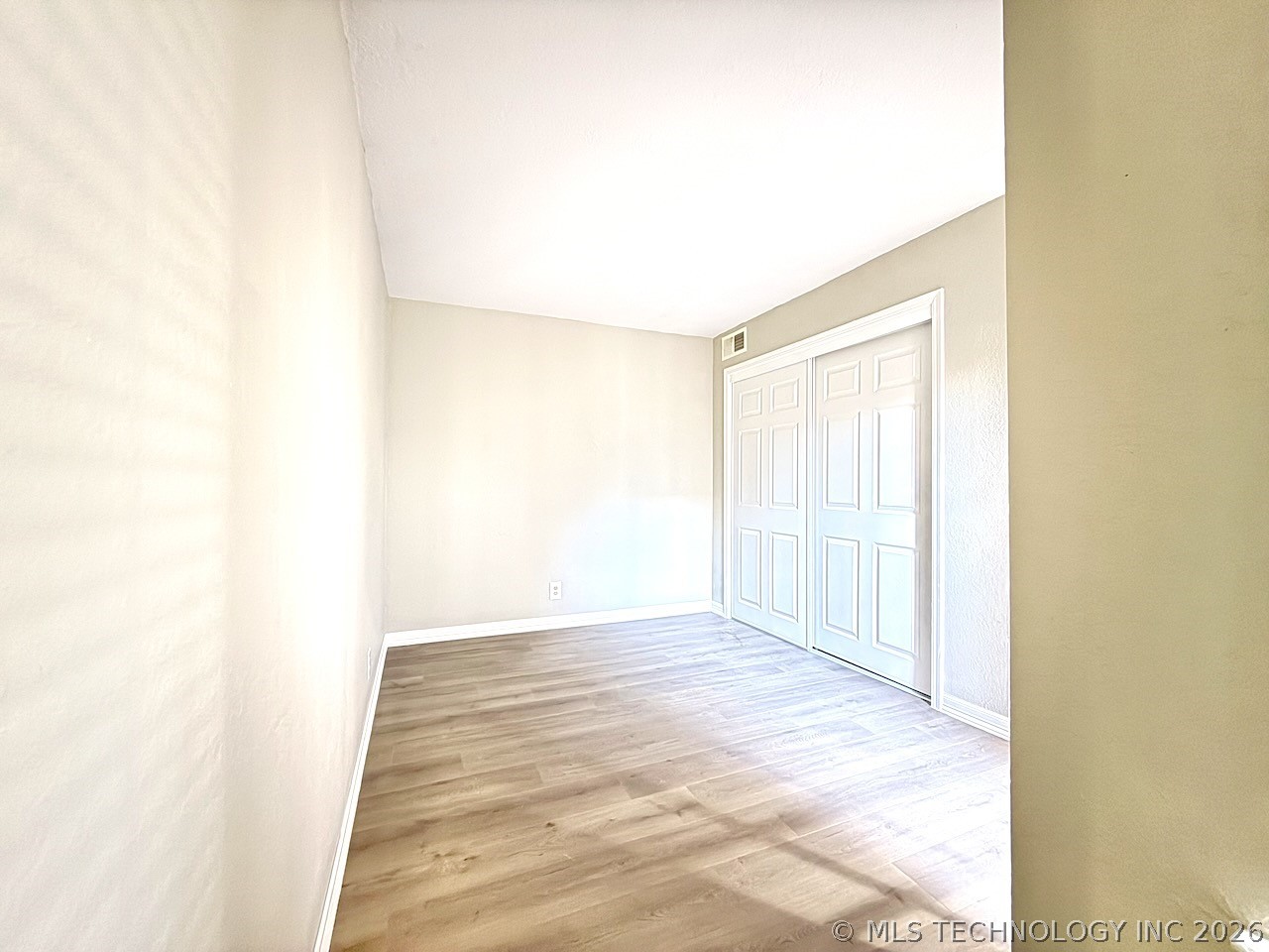 1730 E 67th Street K301 Property Photo 16