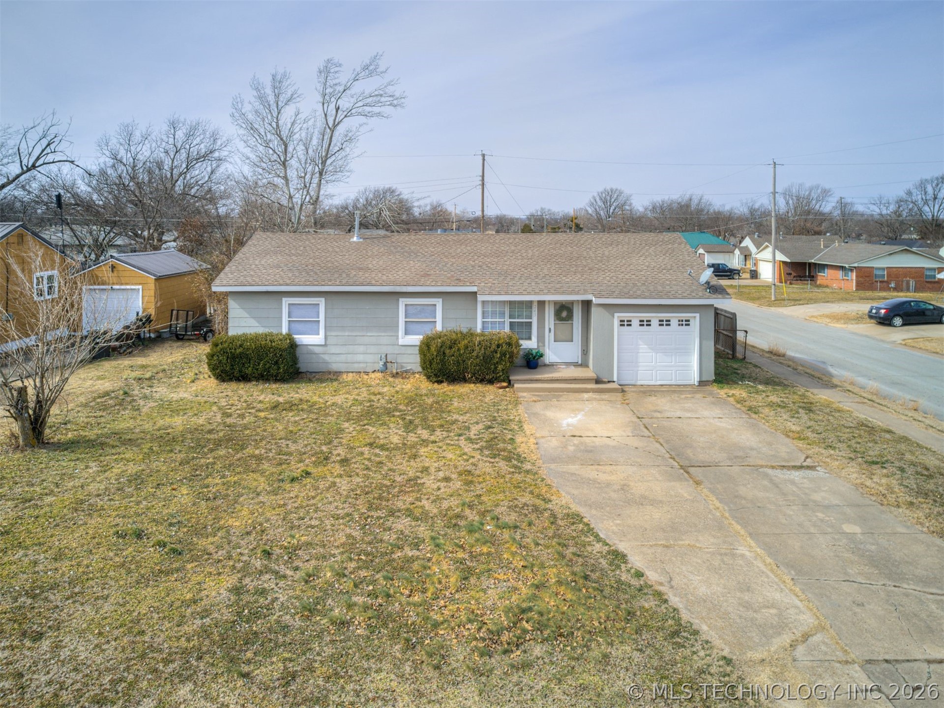 243 Ne Elmhurst Avenue Property Photo 25