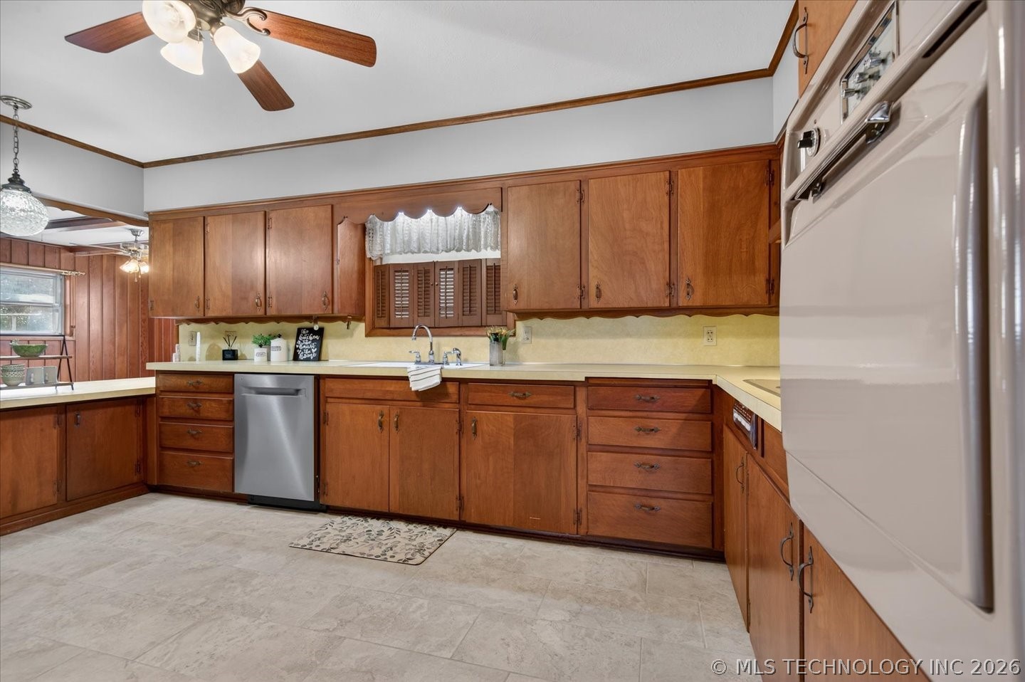 1501 Lariat Drive Property Photo 14