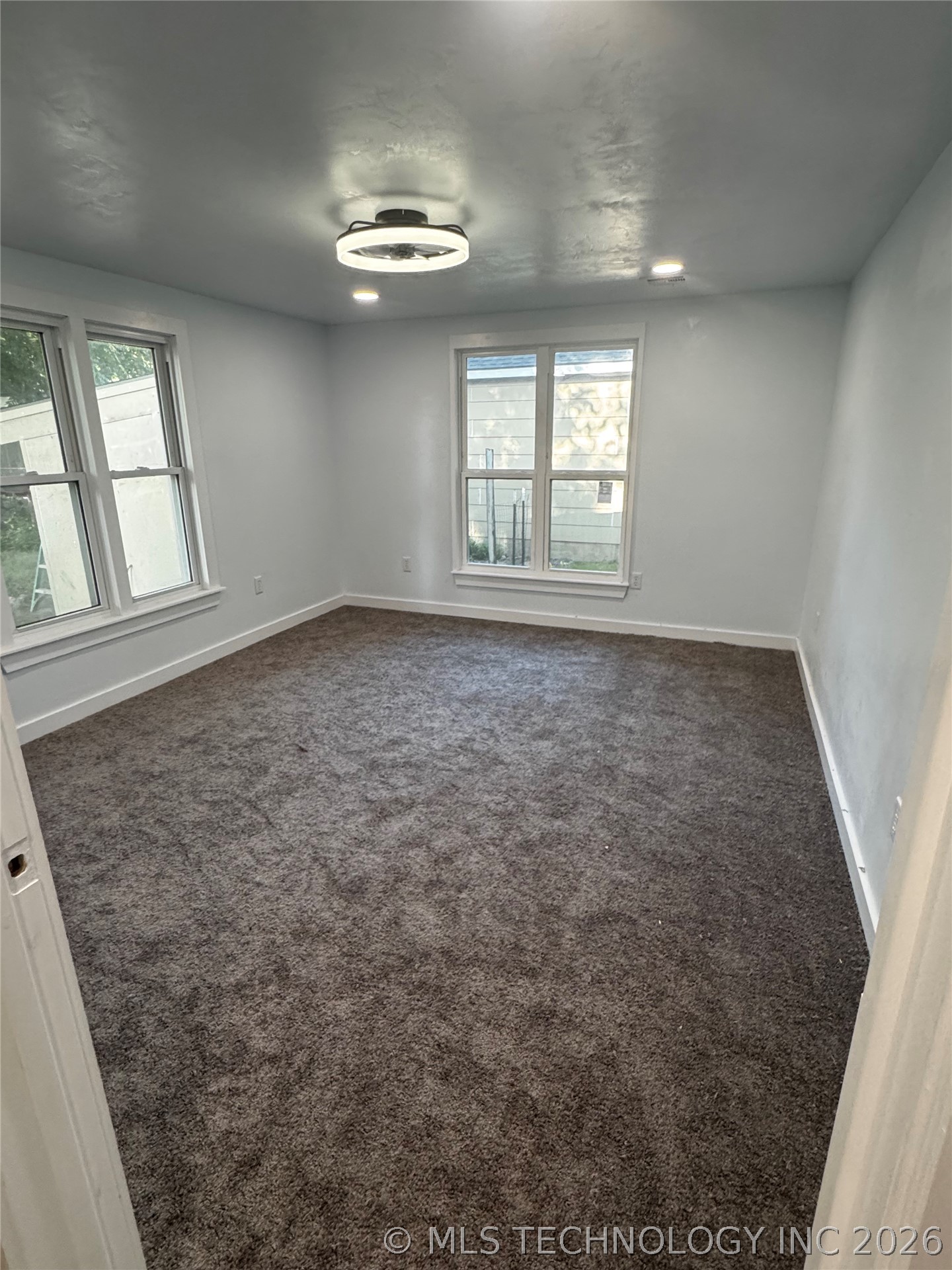 1008 W Burney Street Property Photo 13