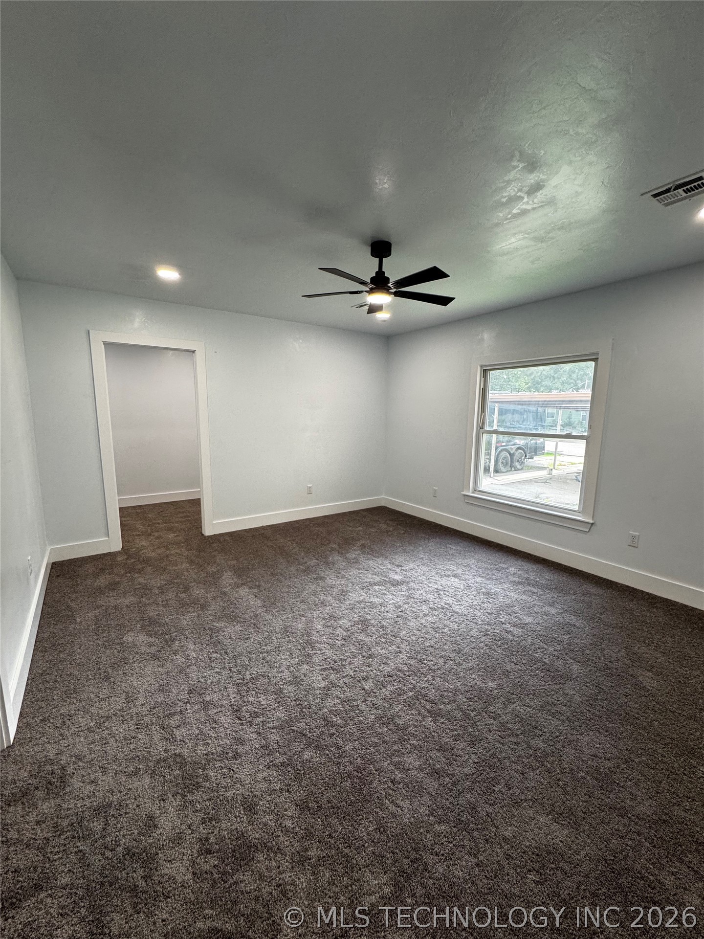 1008 W Burney Street Property Photo 14