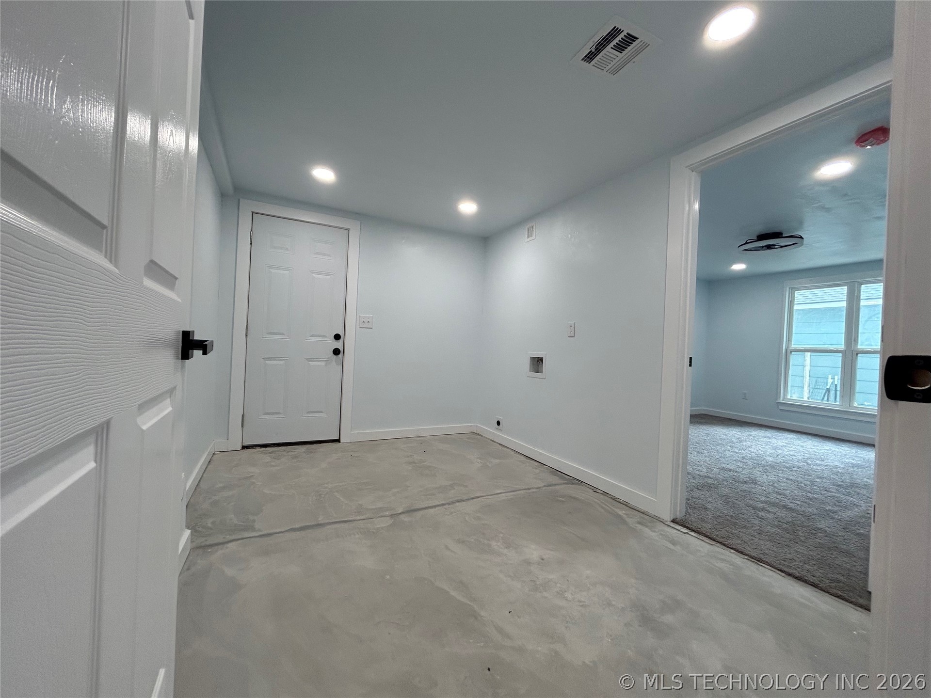 1008 W Burney Street Property Photo 20