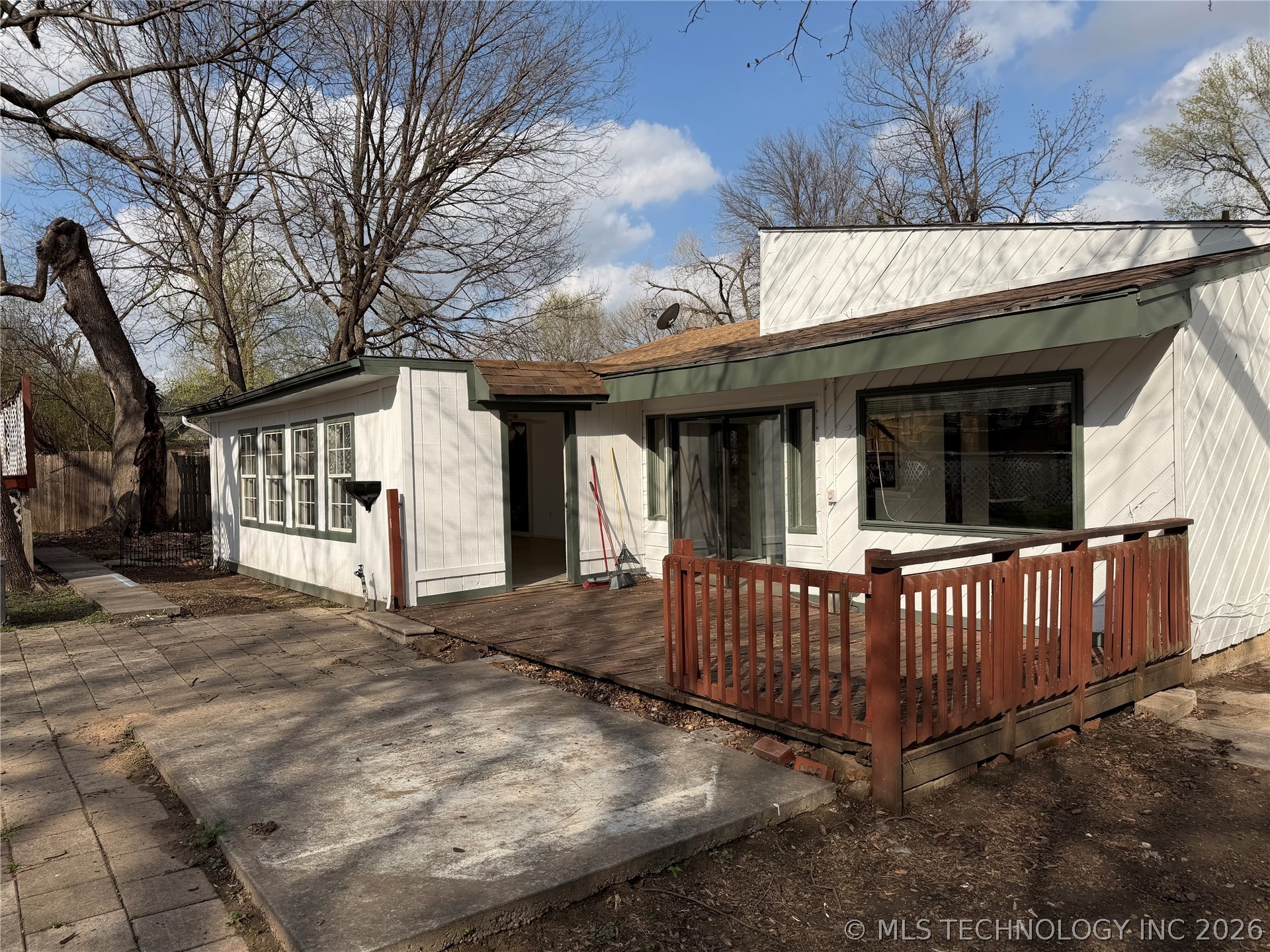 5212 S Columbia Place Property Photo 15