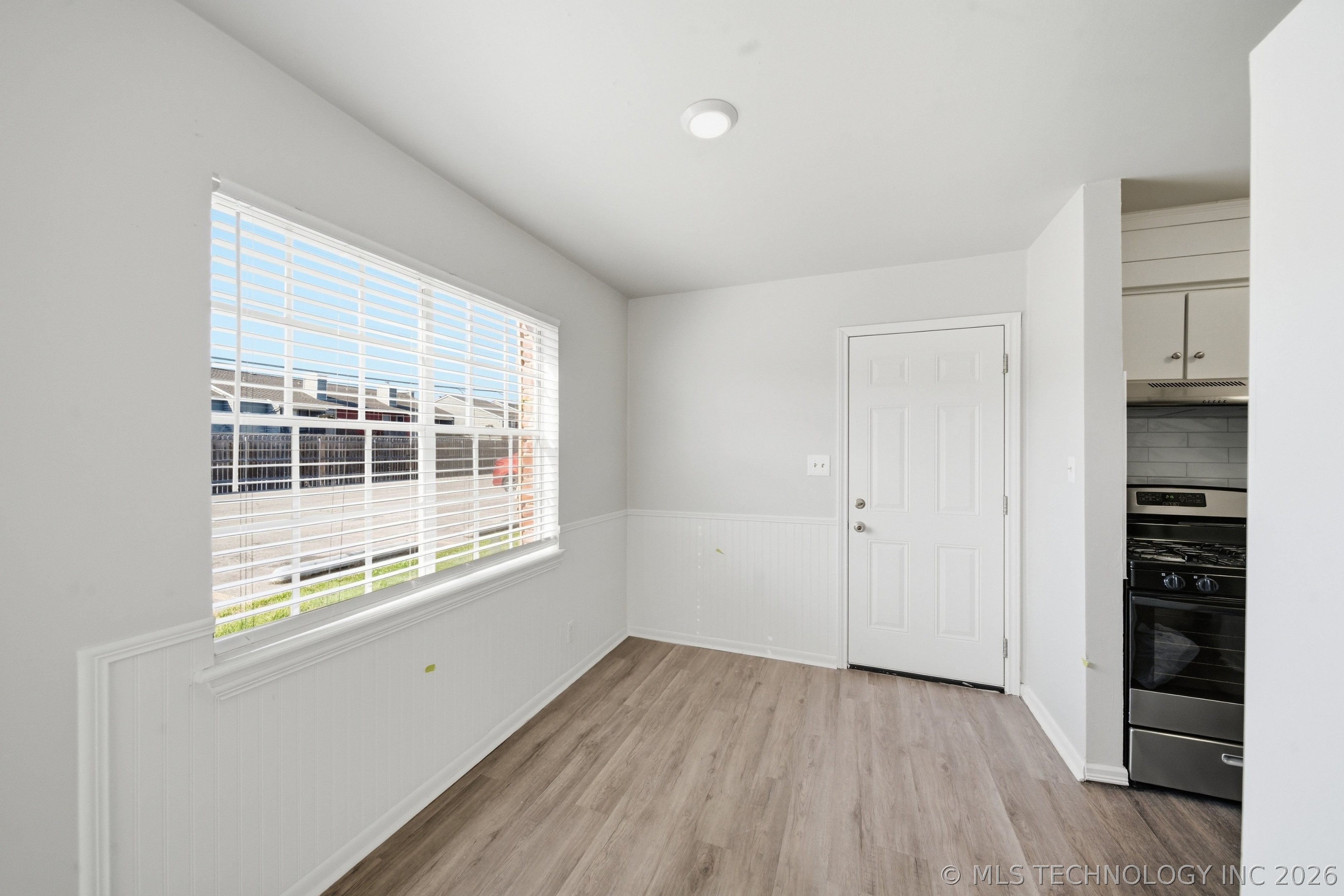 6156 S Madison Place D Property Photo 9