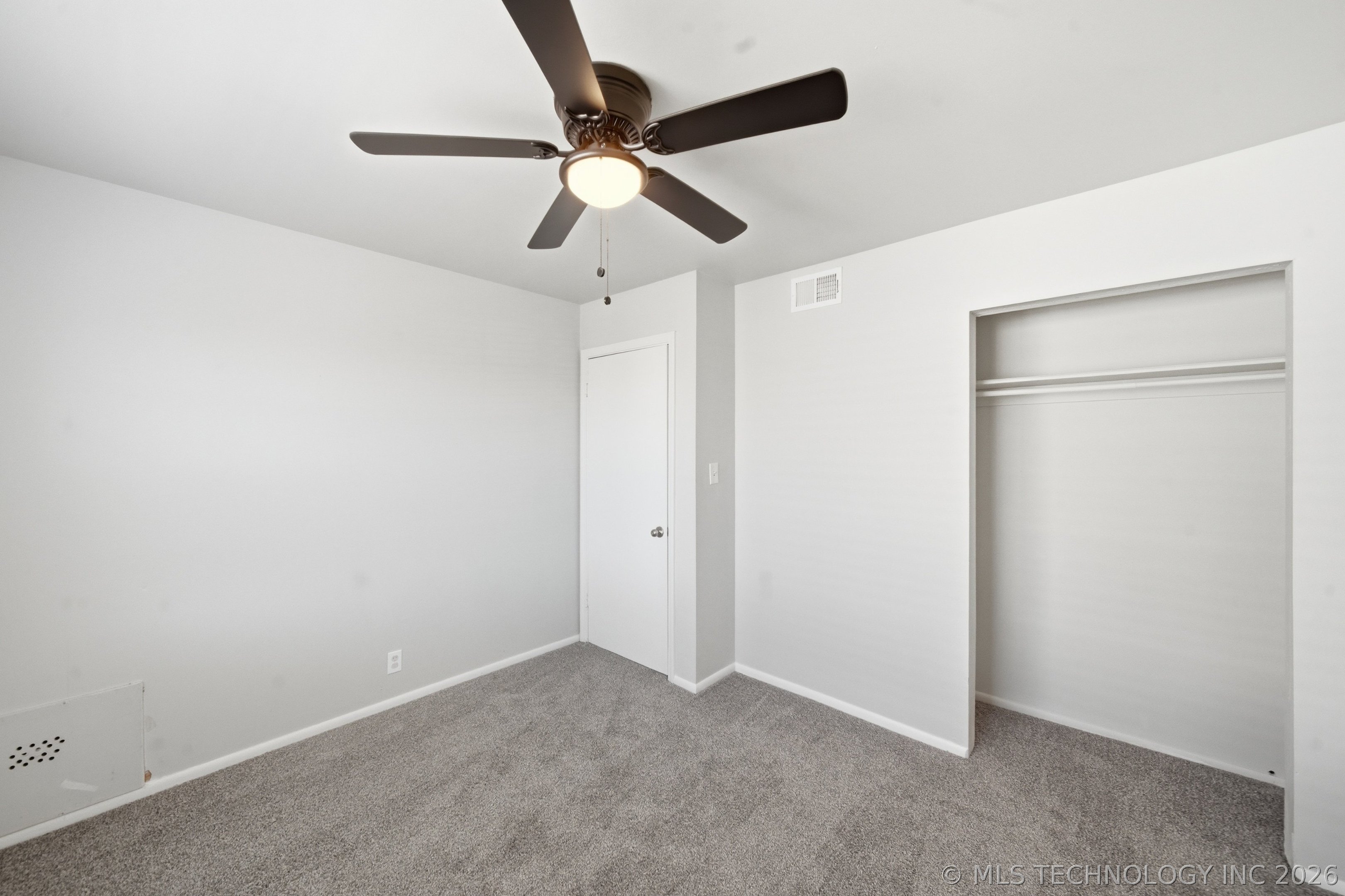 6156 S Madison Place D Property Photo 16