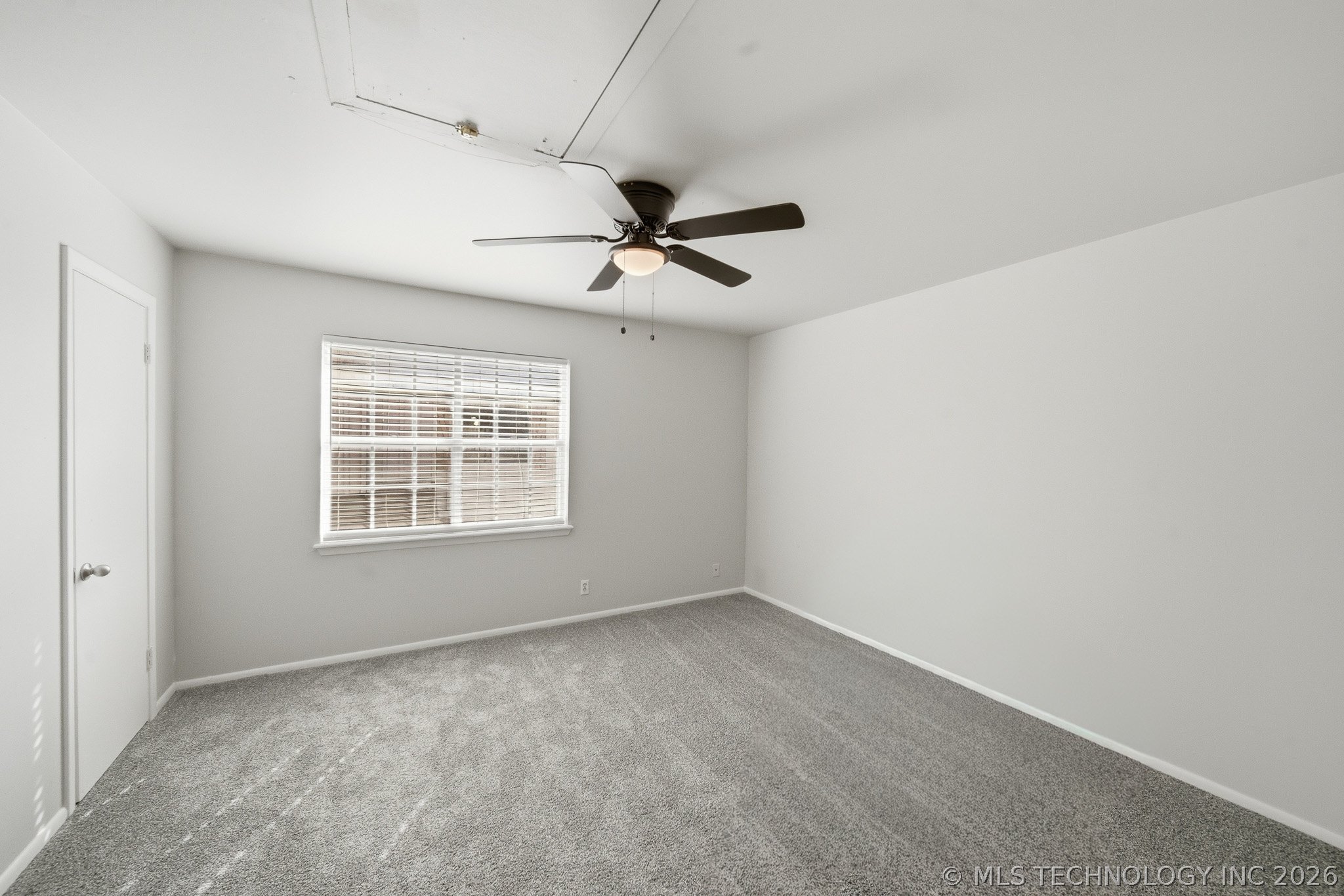 6156 S Madison Place D Property Photo 17
