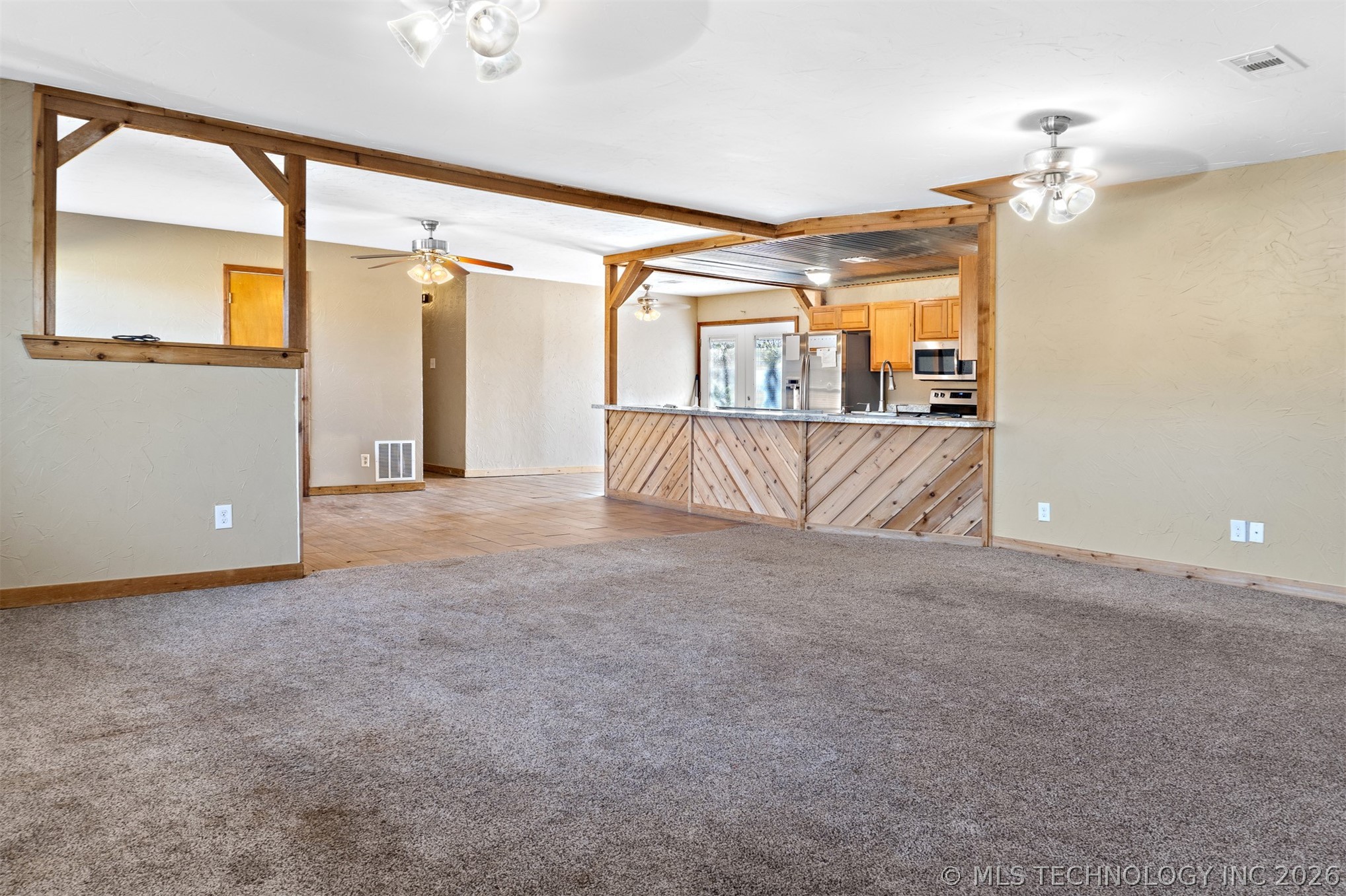 365 Tandy Walker Property Photo 4