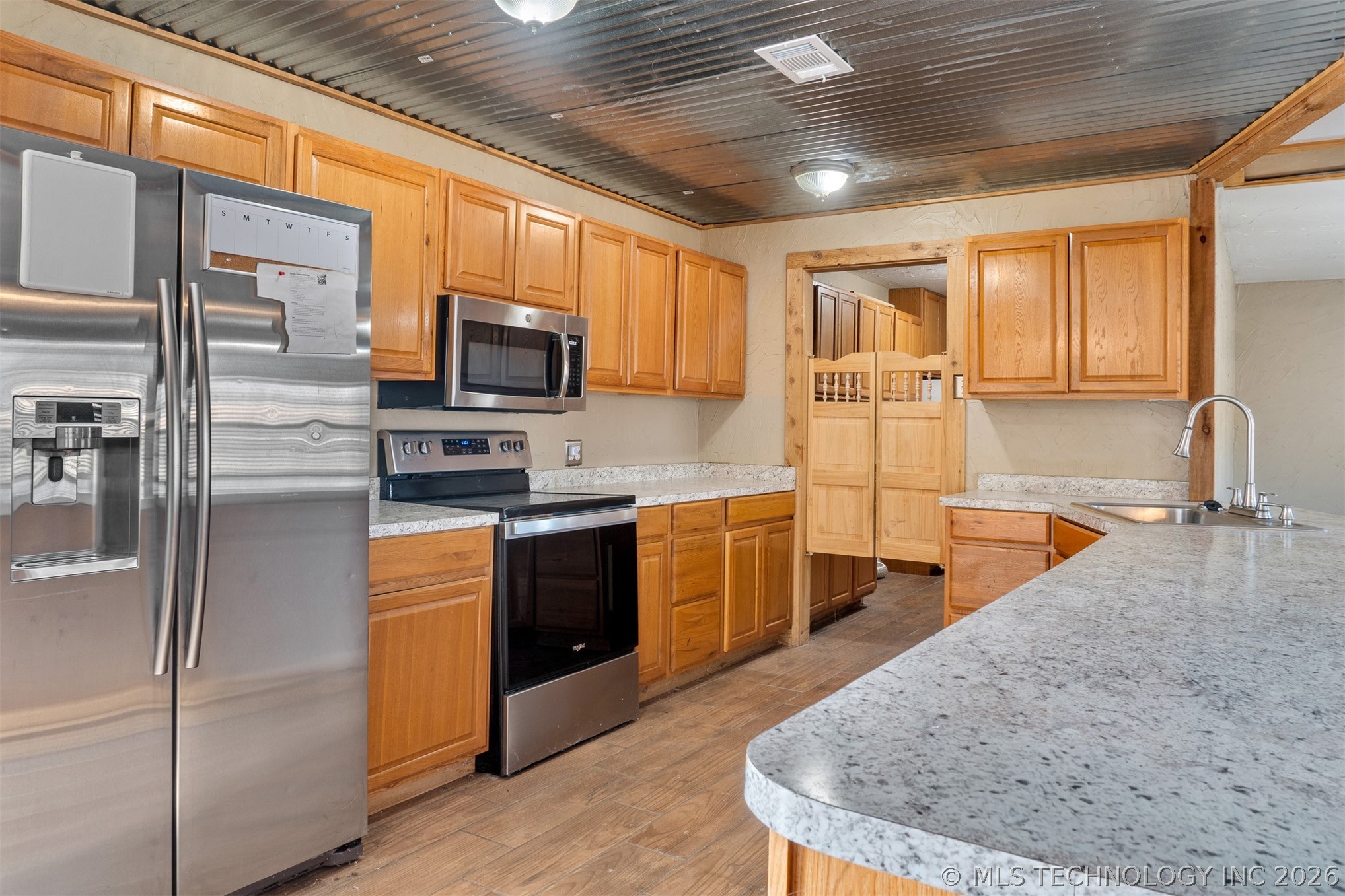 365 Tandy Walker Property Photo 7