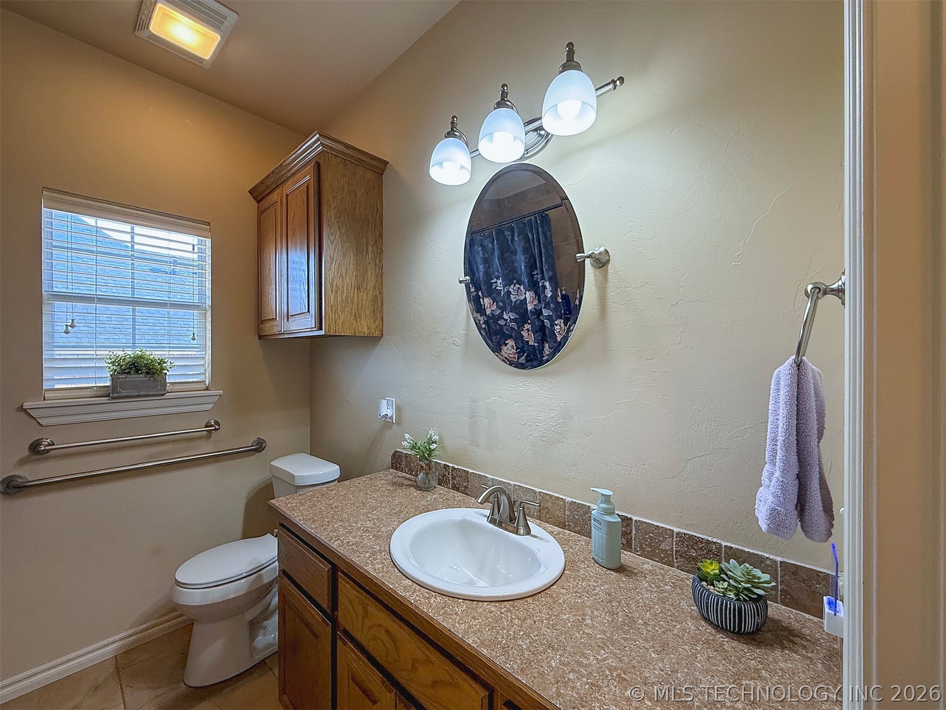 1218 Legacy Drive Property Photo 19