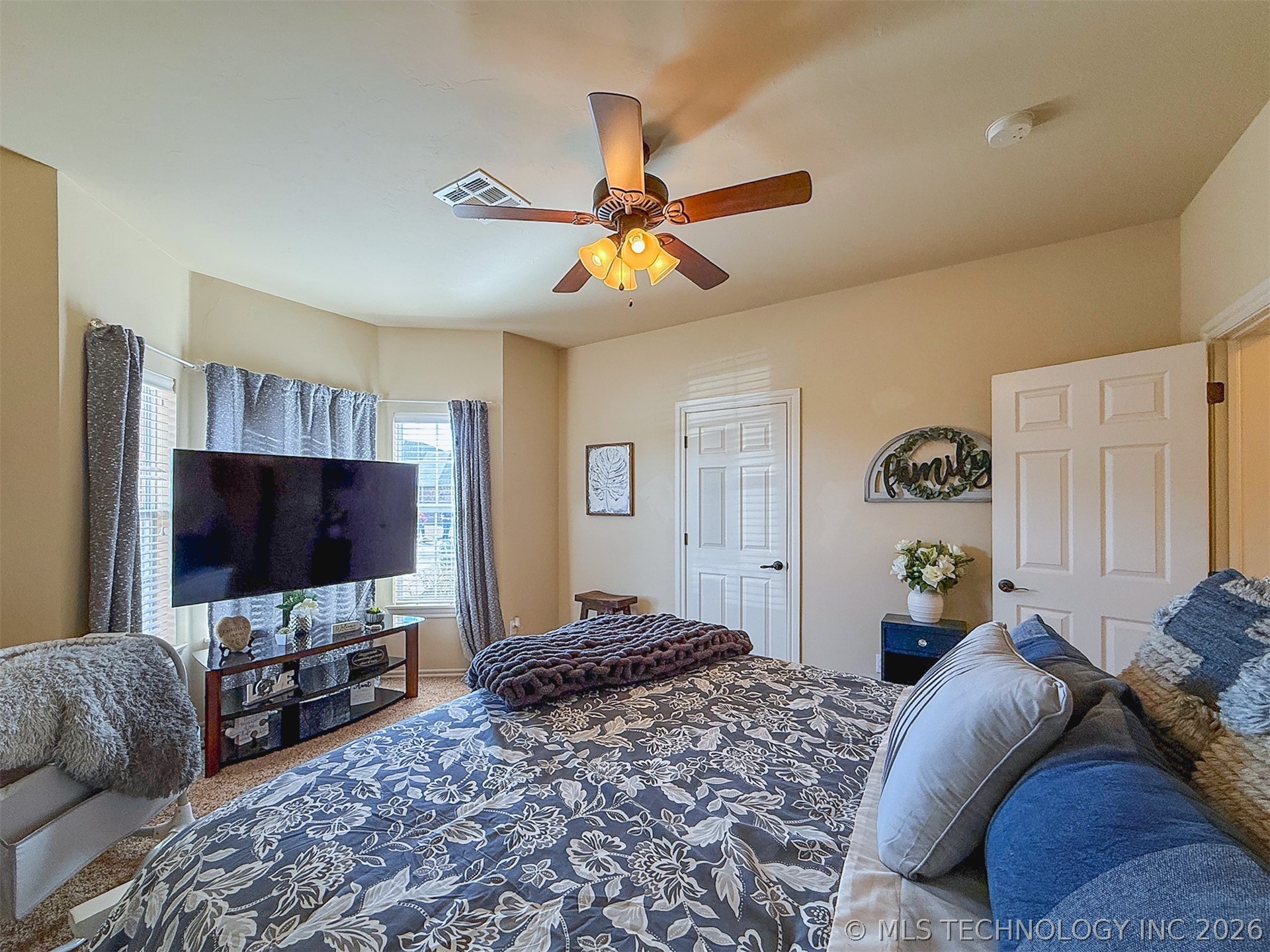 1218 Legacy Drive Property Photo 22