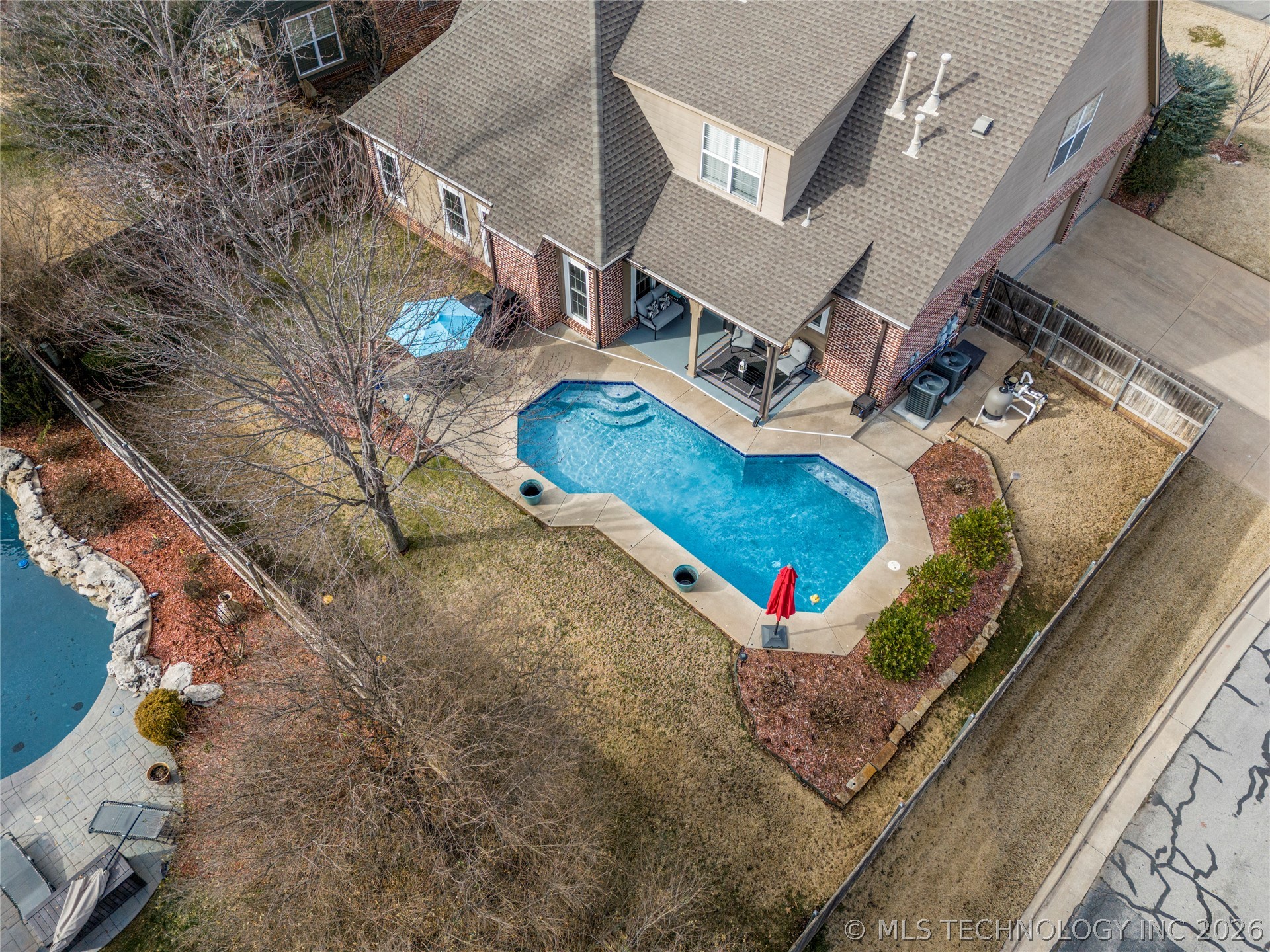 9152 E 103rd Street Property Photo 4