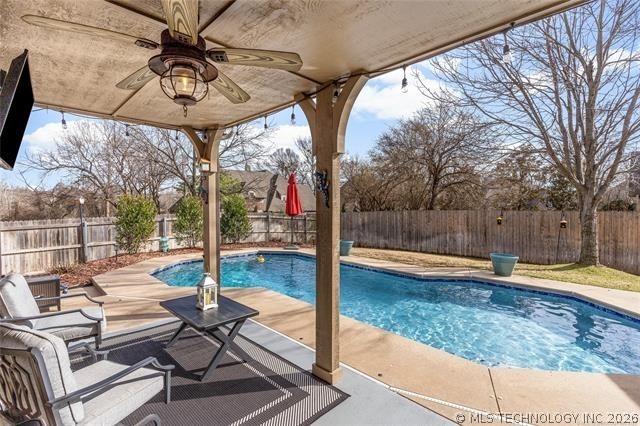 9152 E 103rd Street Property Photo 7