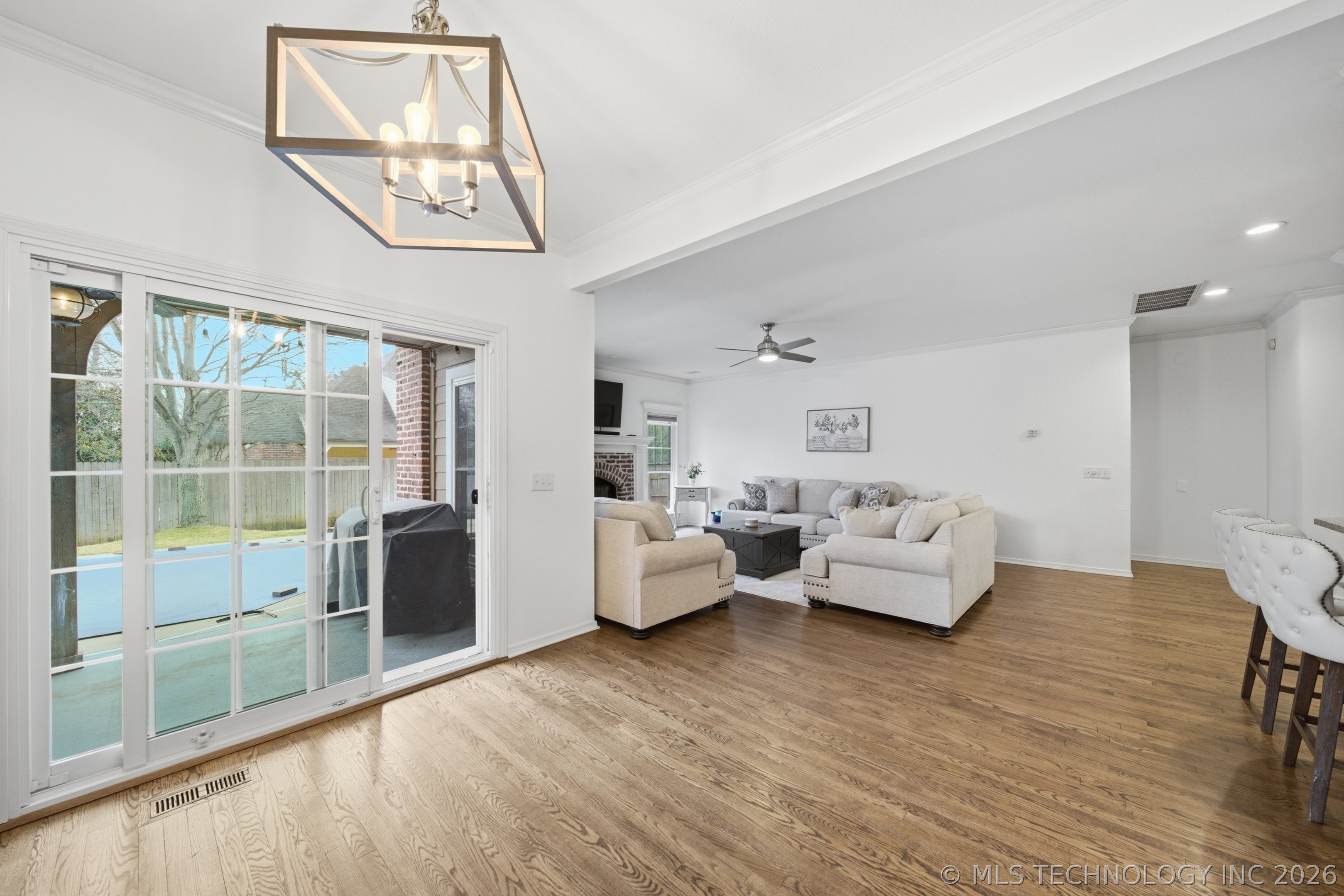 9152 E 103rd Street Property Photo 17