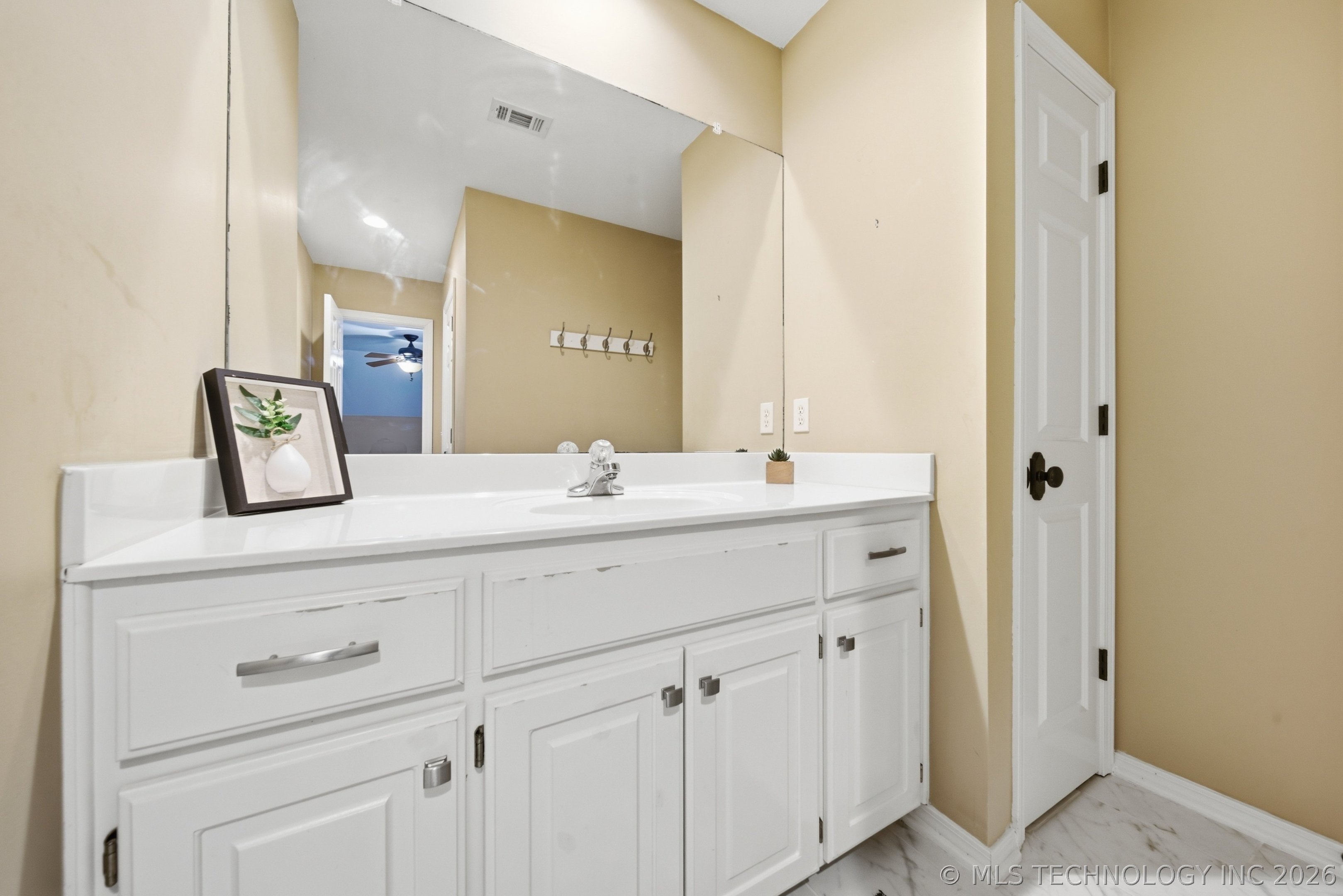 9152 E 103rd Street Property Photo 35