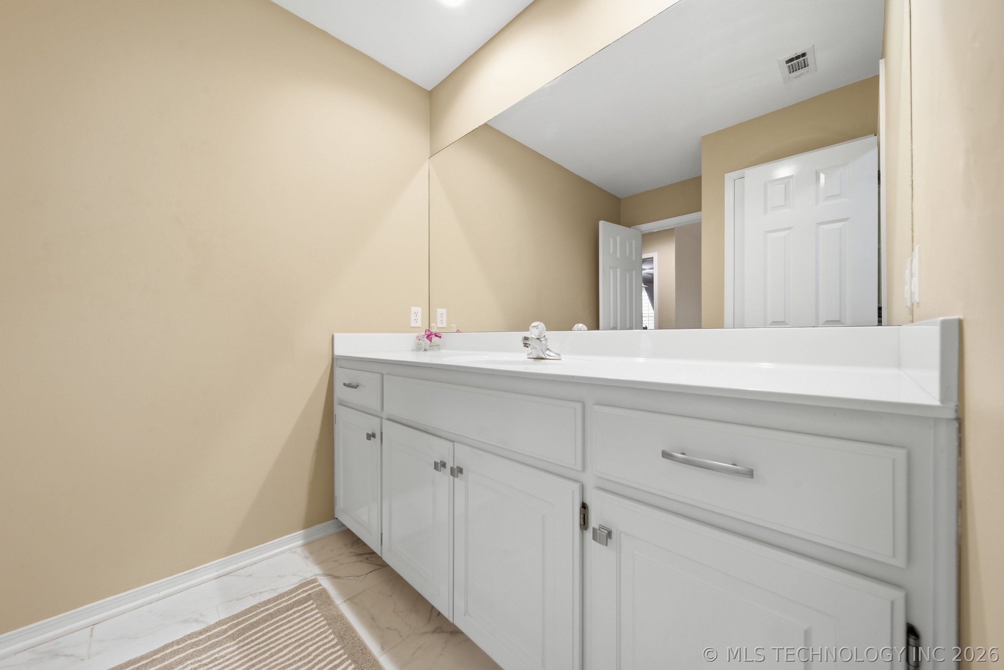 9152 E 103rd Street Property Photo 37